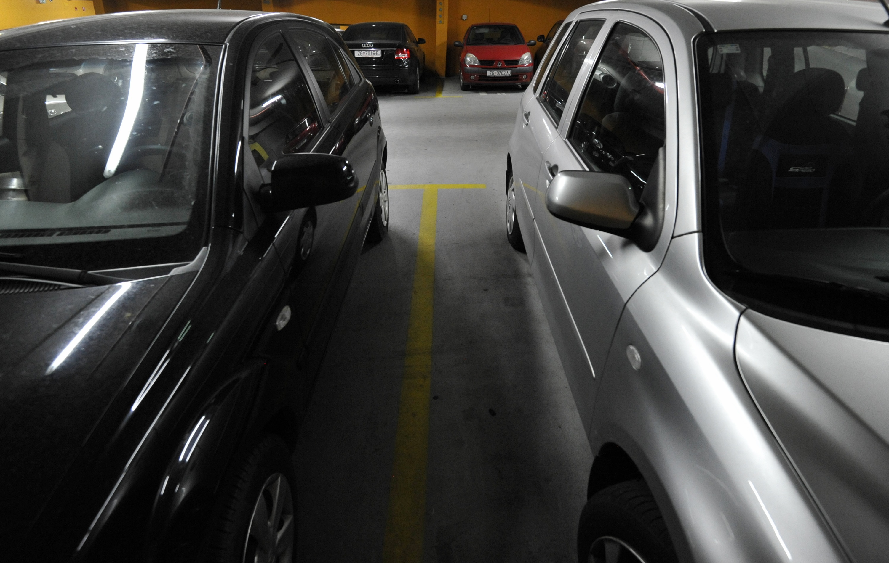 Zagreb: Zapo?ele guve na ulasku u javne garae koje su tijekom nevremena besplatne