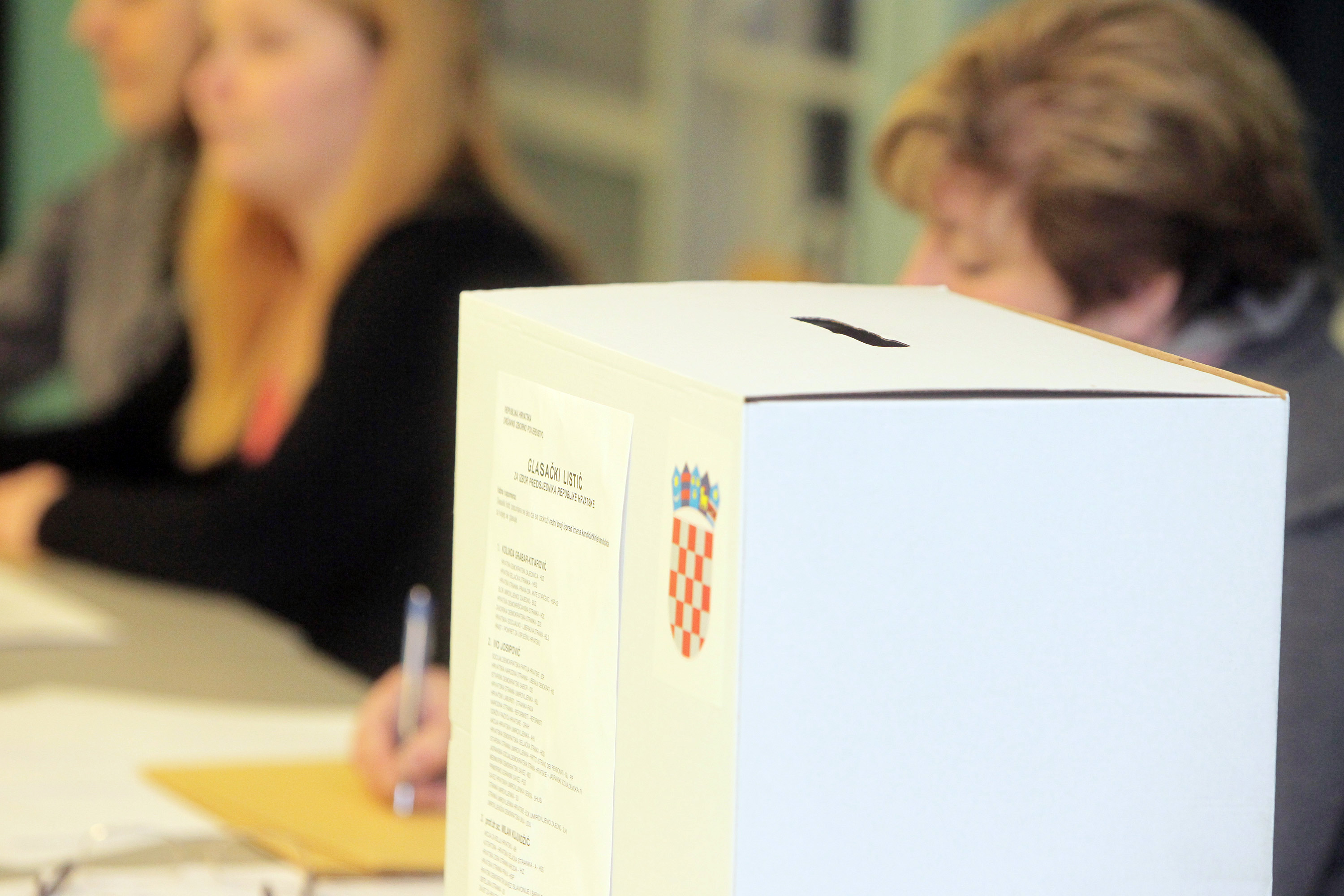 Koprivnica: Bira?i na biralitima dali svoj glas za budu?eg predsjednika ili predsjednicu