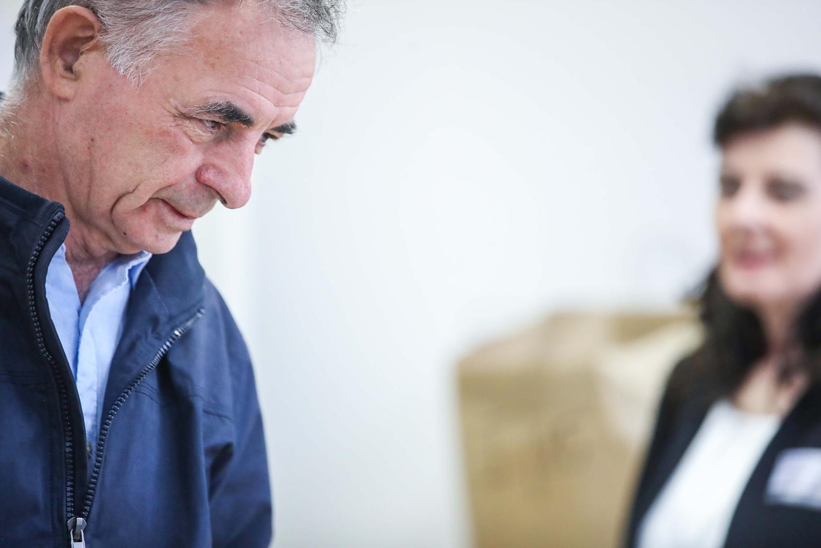 Zagreb: Milorad Pupovac glasovao na parlamentarnim izborima