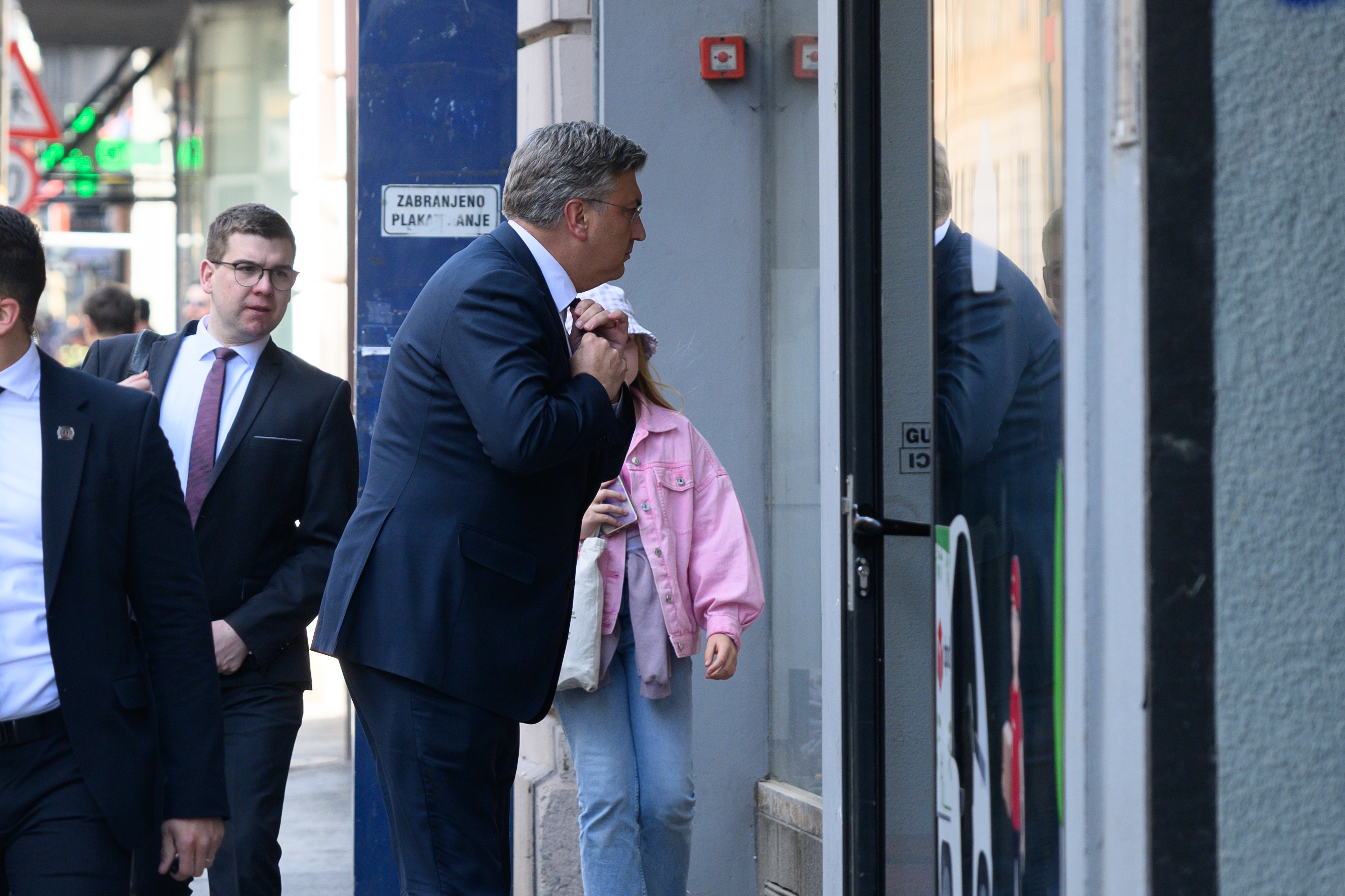 Zagreb: Dolazak članova na Sjednicu šireg predsjedništva HDZ-a