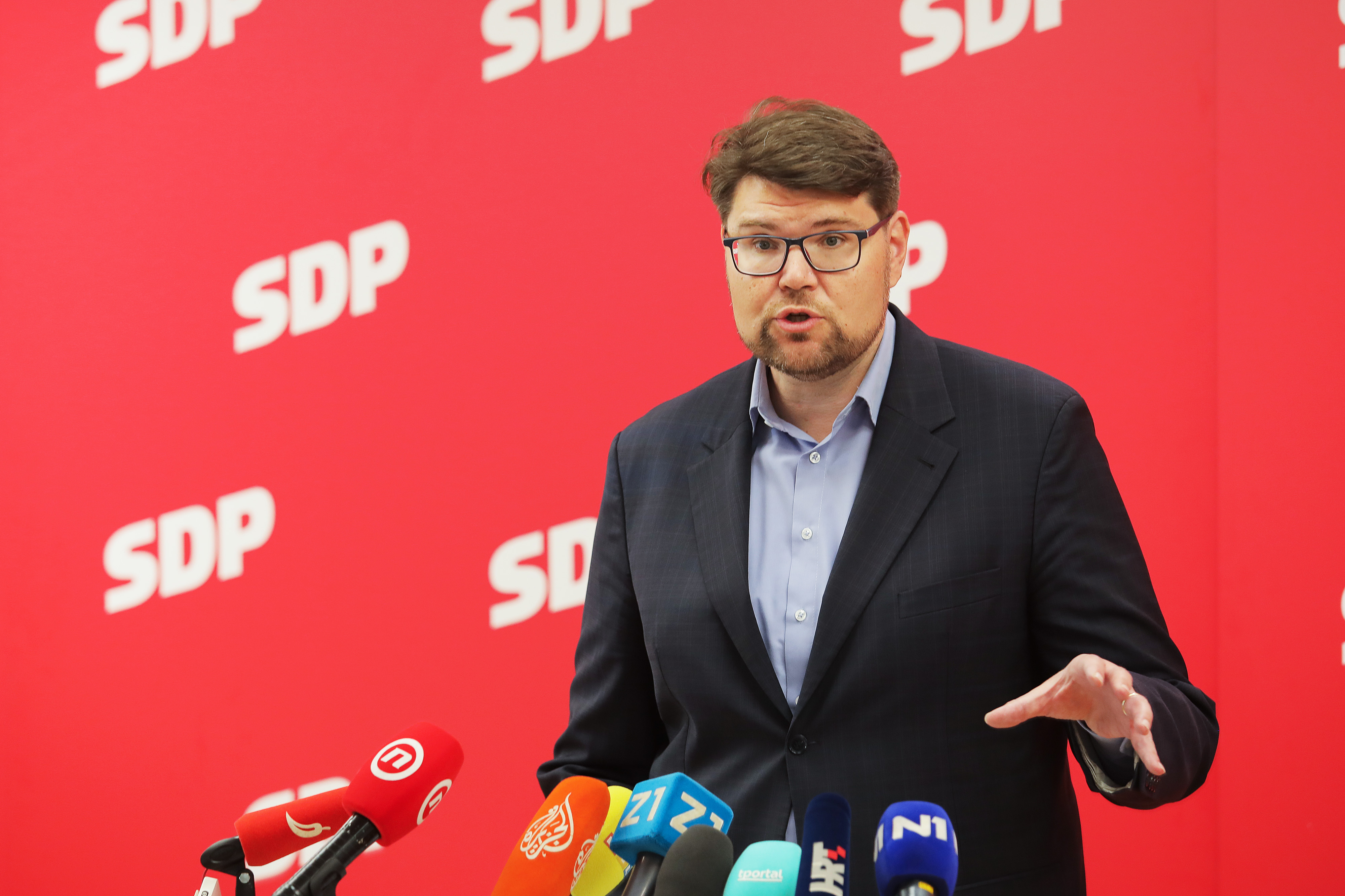 Zagreb: Peđa Grbin održao konferenciju za medije