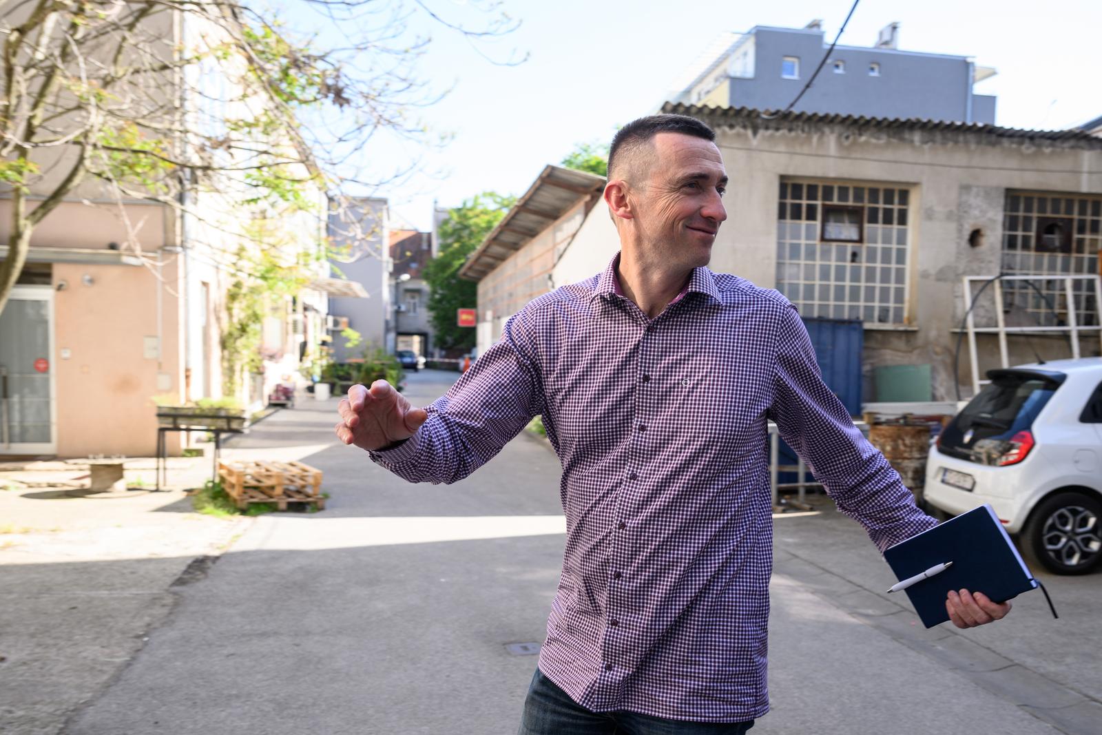 Zagreb: Članovi Domovinskog pokreta dolaze na sjednicu Predsjedništva stranke