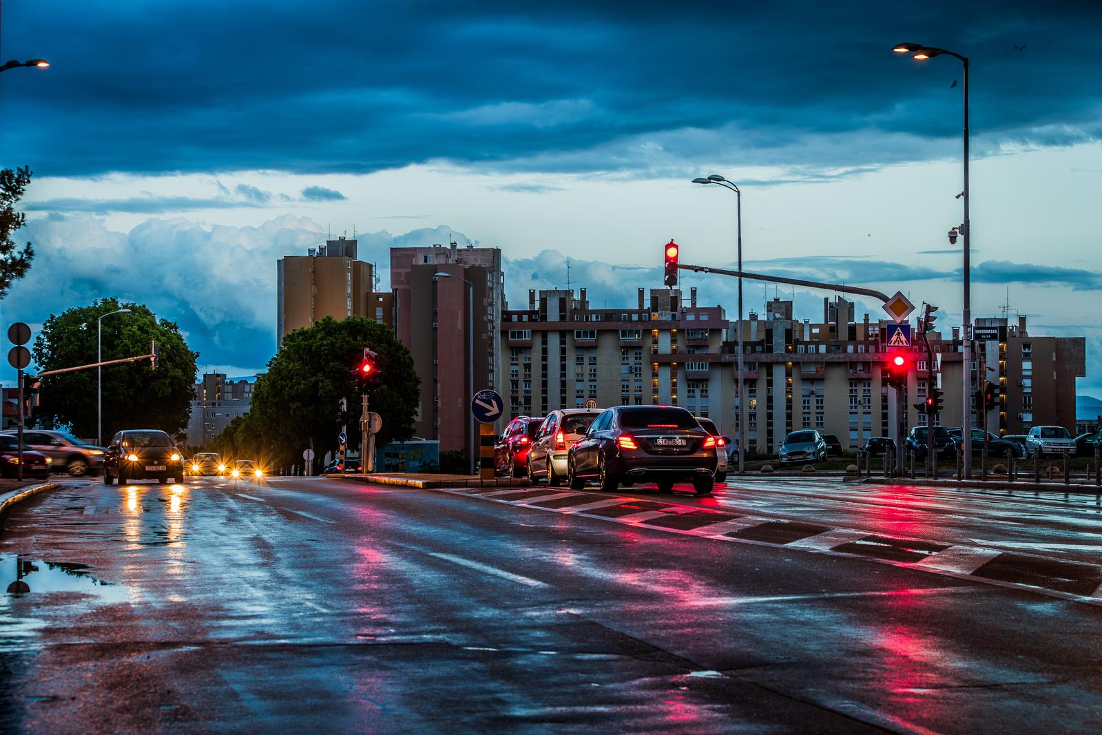 Kišno predvečerje na Splitskim ulicama