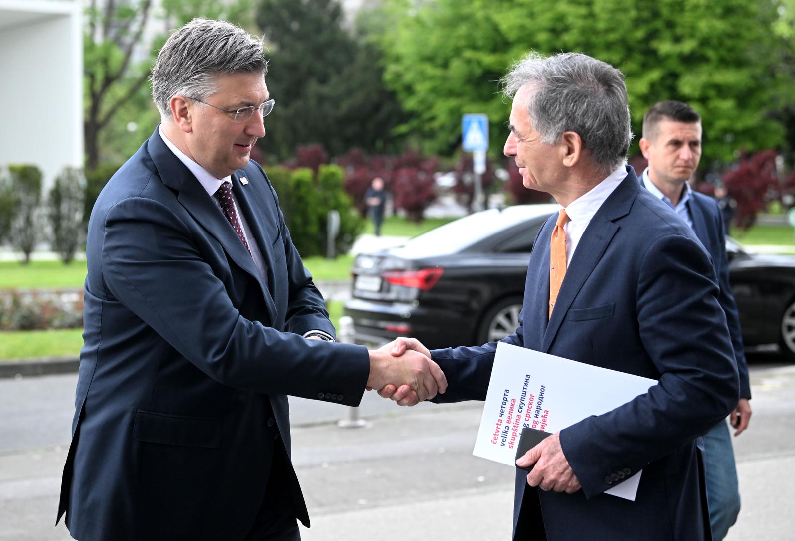 Zagreb: Dolazak uzvanika na 4. Veliku skuptinu SNV-a