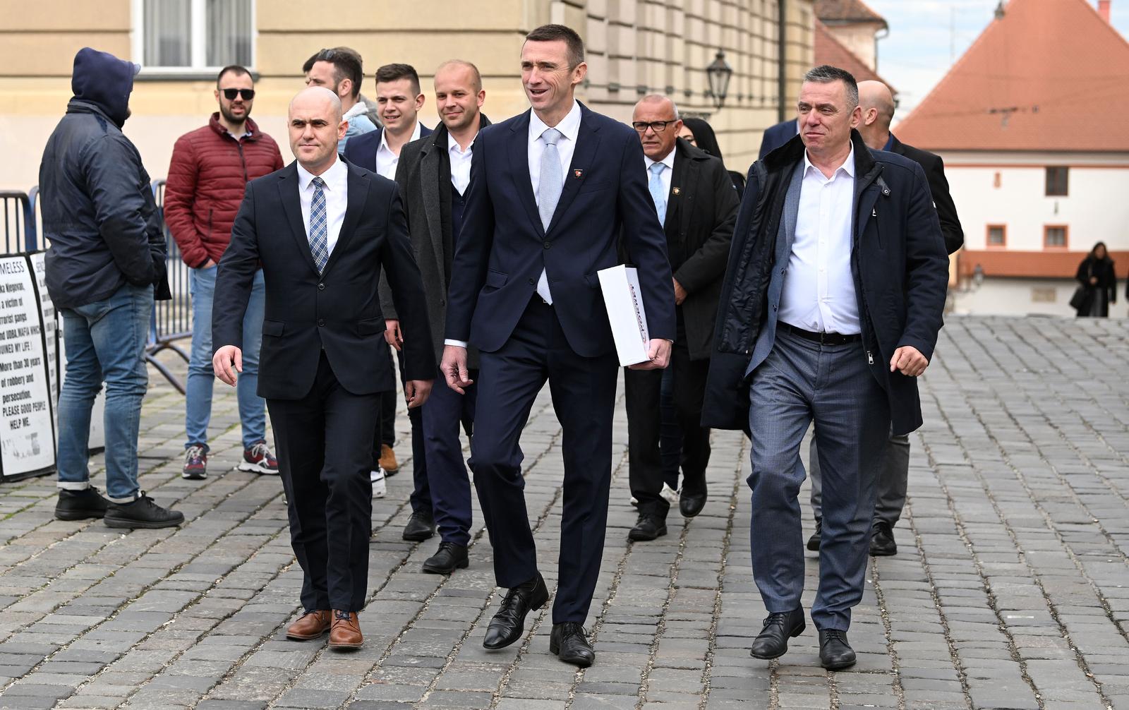 Zagreb: Domovinski pokret predao kandidature DIP-u