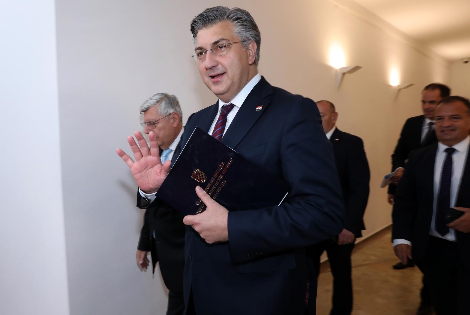 Zagreb: Sastanak kluba HDZ-a u Saboru