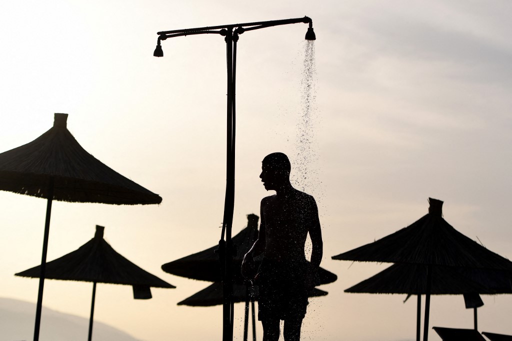 albanija, turizam, plaža, kupanje, turist