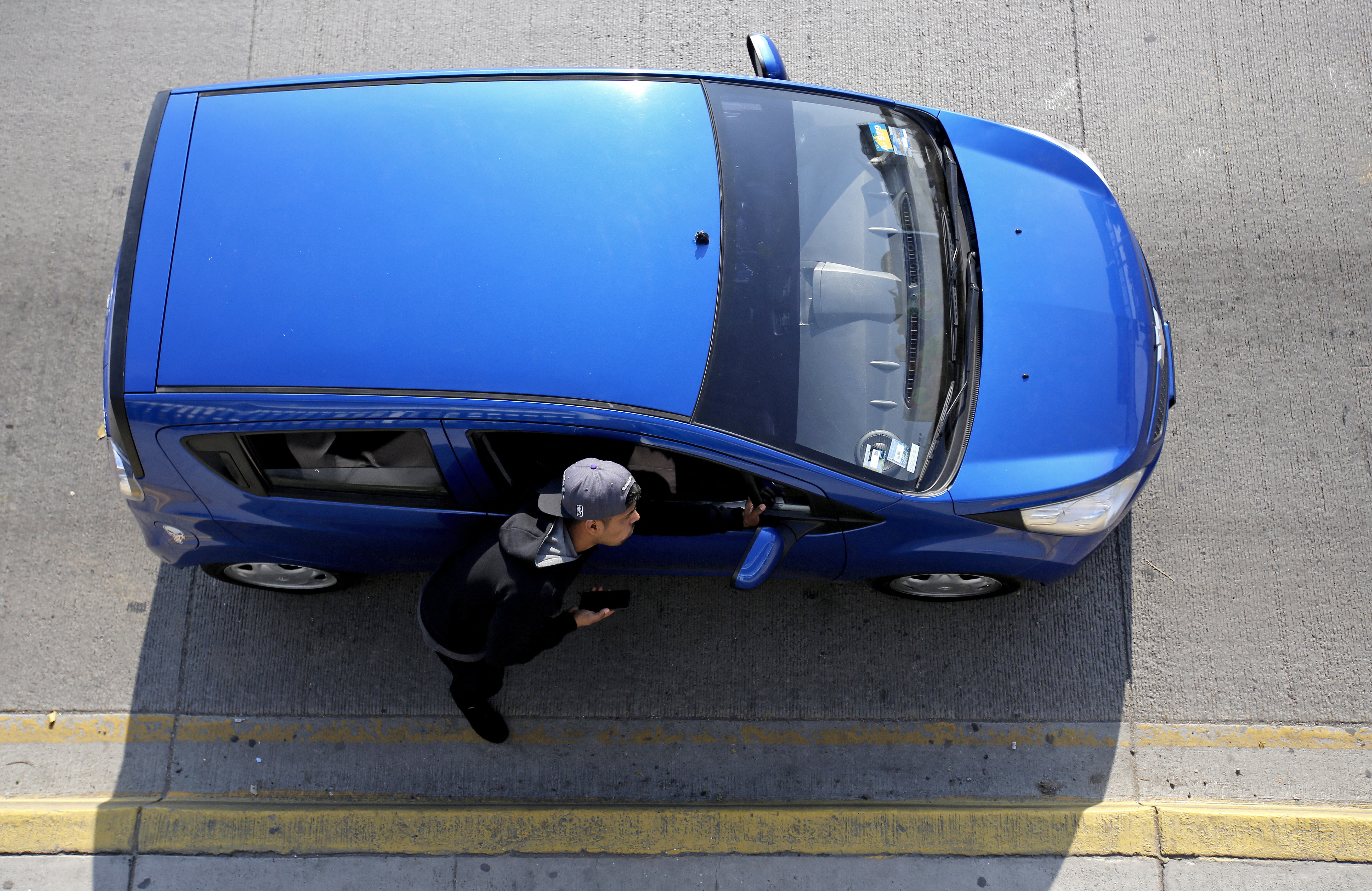 MEXICO-FUEL-SHORTAGE-THEFT-MEASURES