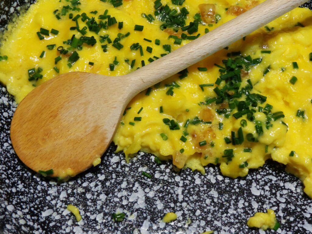 1716269899-scrambled-eggs-5158291_1920-1024x768.jpg