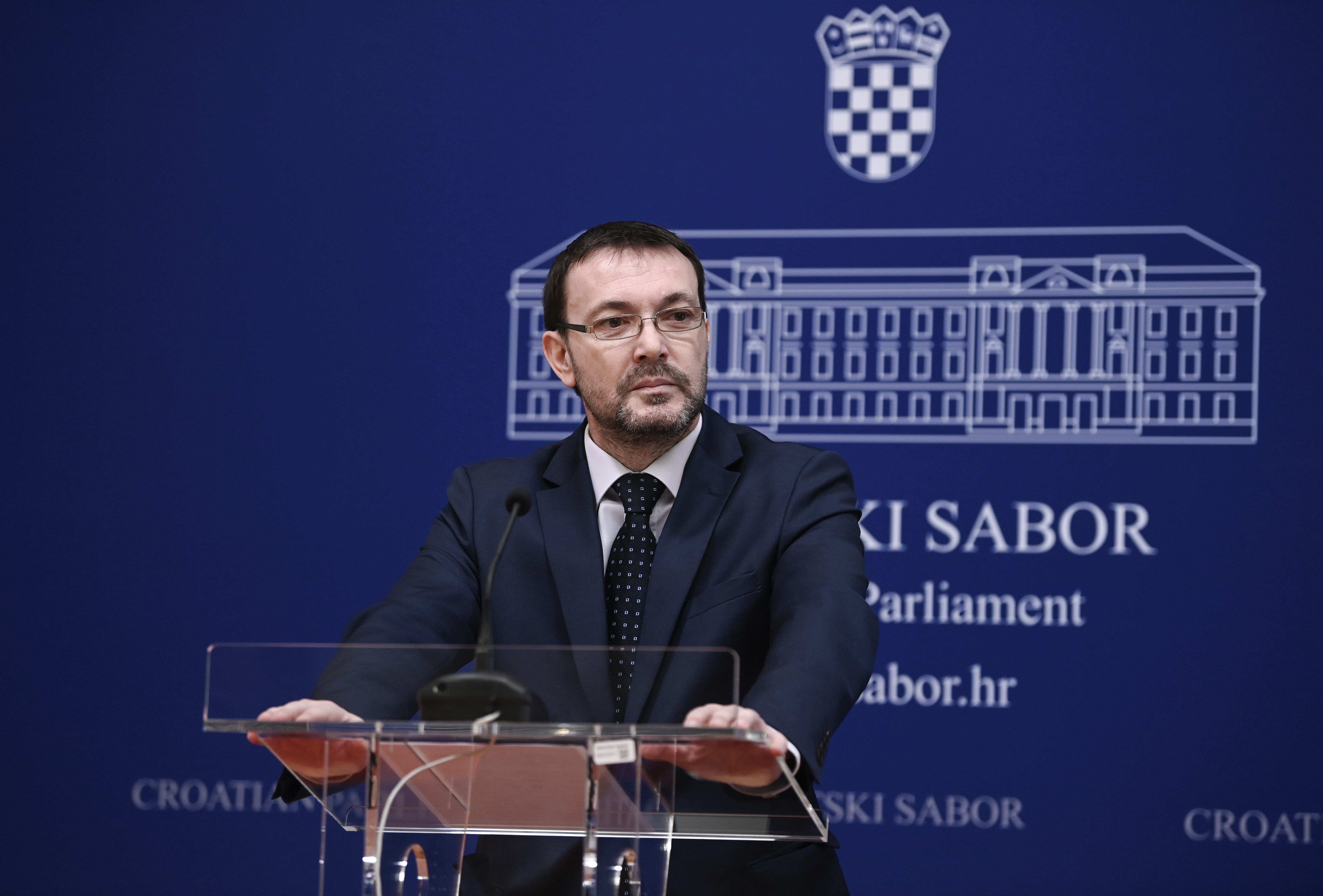 Zagreb: Arsen Bauk postavio pitanja premijeru Andreju Plenkoviću