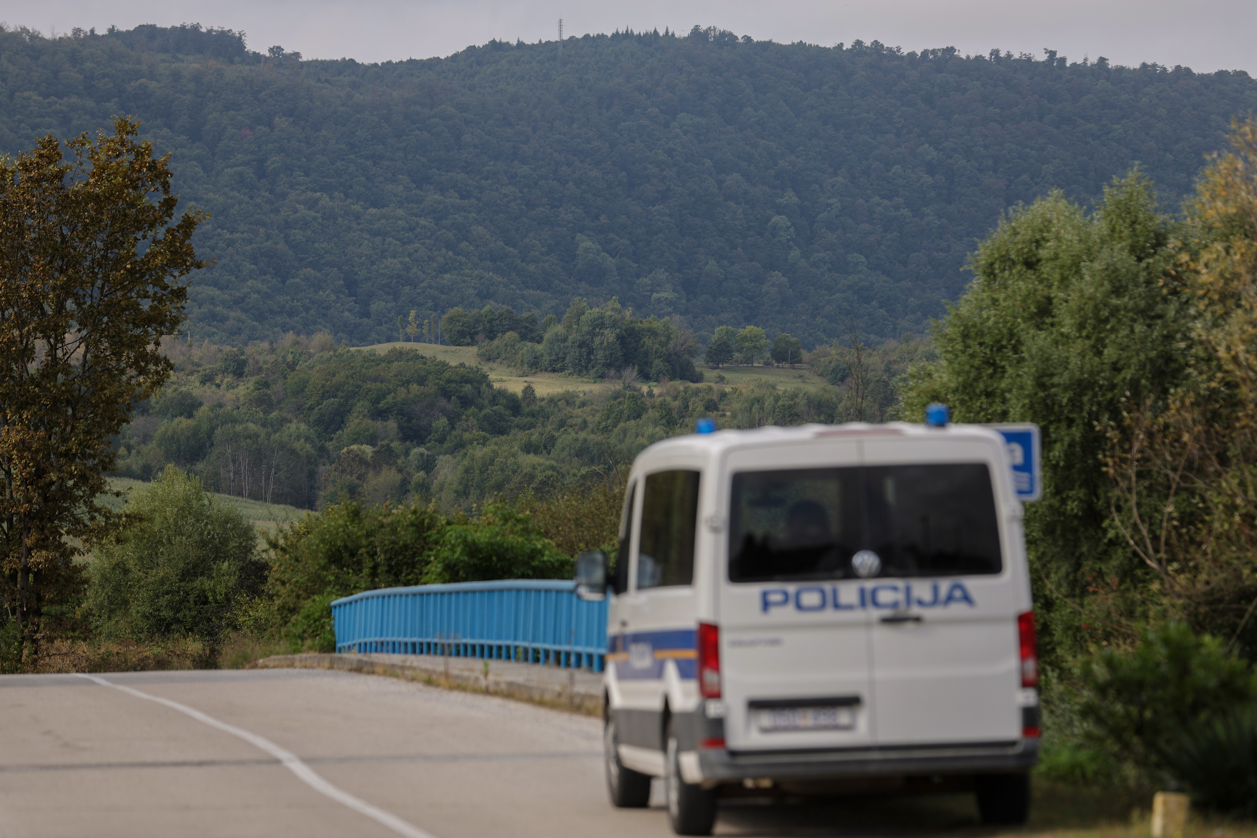 Slunj: Boinovi? obiao policijske slubenike koji rade na zatiti dravne granice i suzbijanju nezakonitih migracija uz podru?je granicne crte s BIH