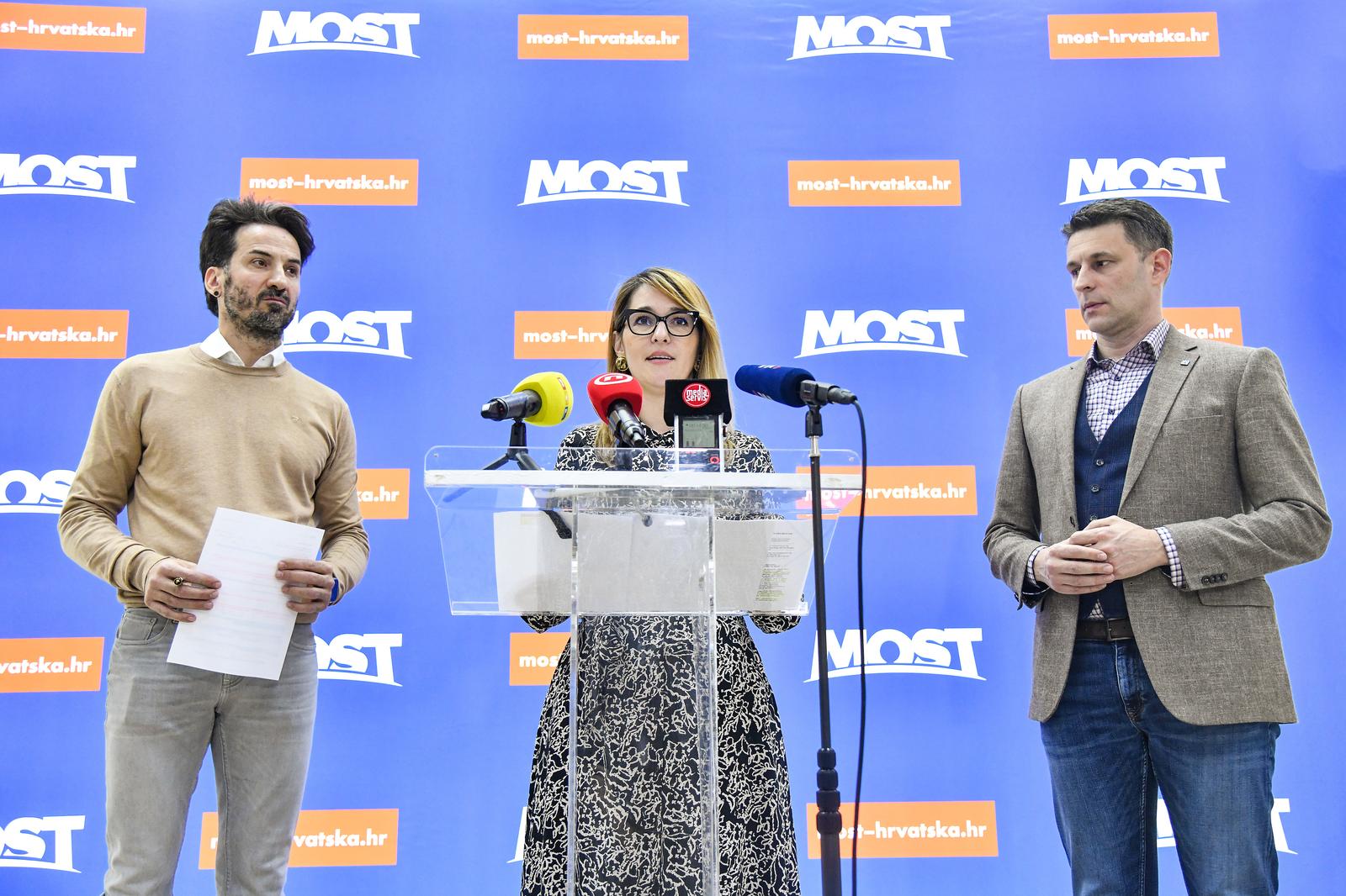 Zagreb:  Most iznio prijedloge stranke vezane uz demografiju pod nazivom "Obiteljska politika Mosta kao prilika za demografski oporavak"