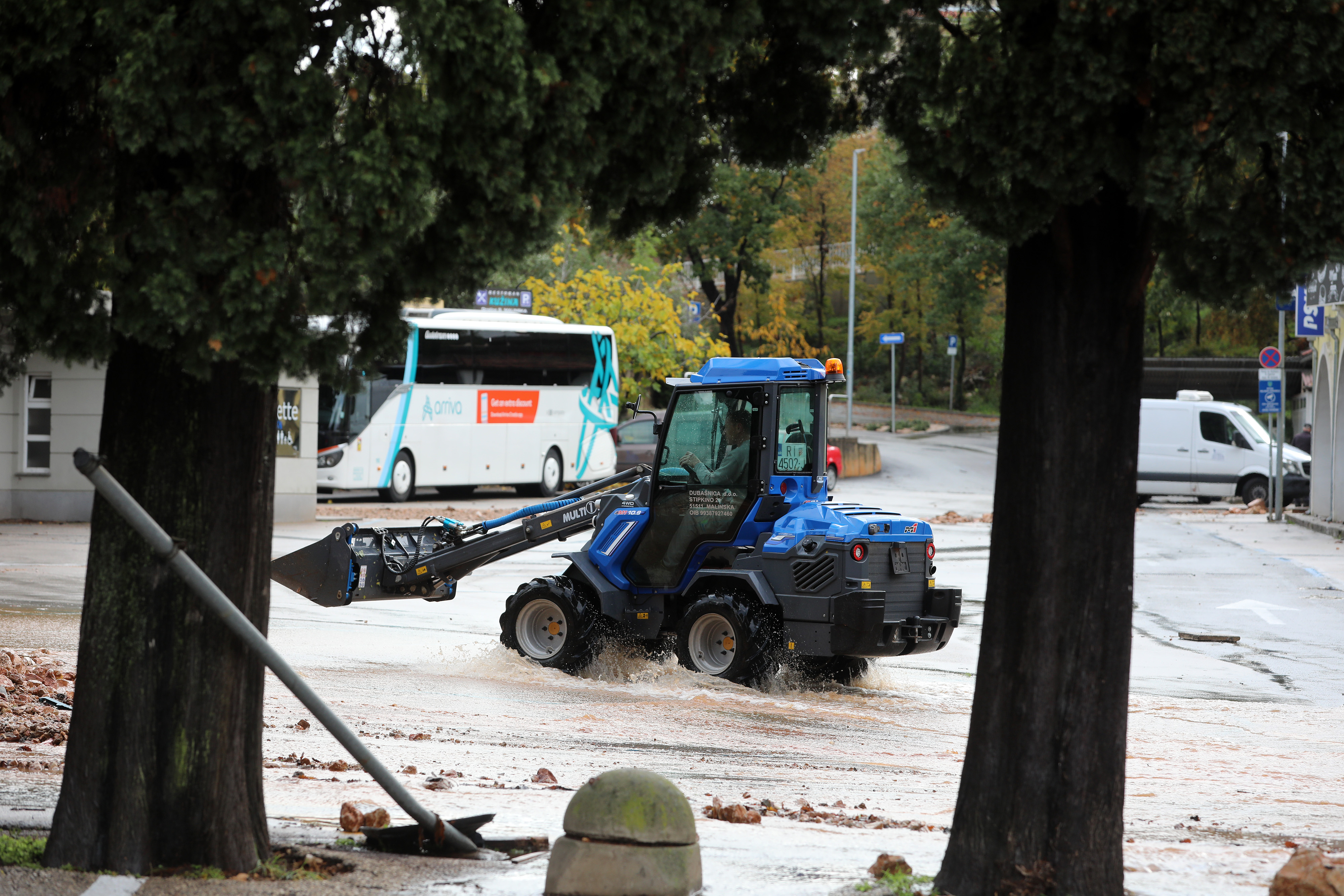 Vodena bujica potopila Malinsku