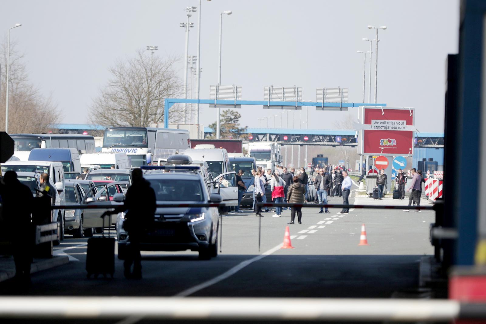 Batrovci: Srpska vojska kontrolira sve granične prijelaze