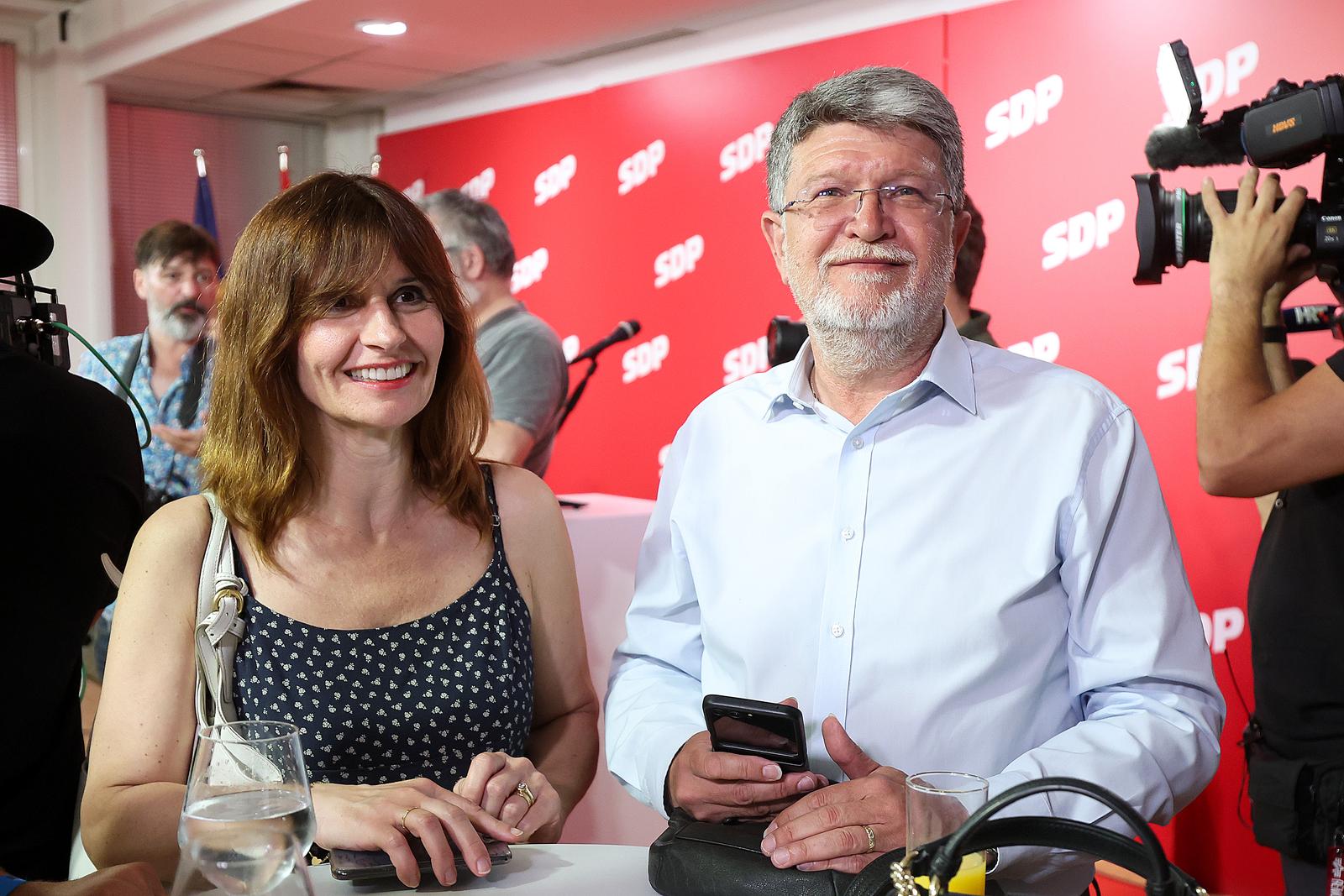 Zagreb: Slavlje u stožeru SDP-a nakon izbornih rezultata za Europski parlament