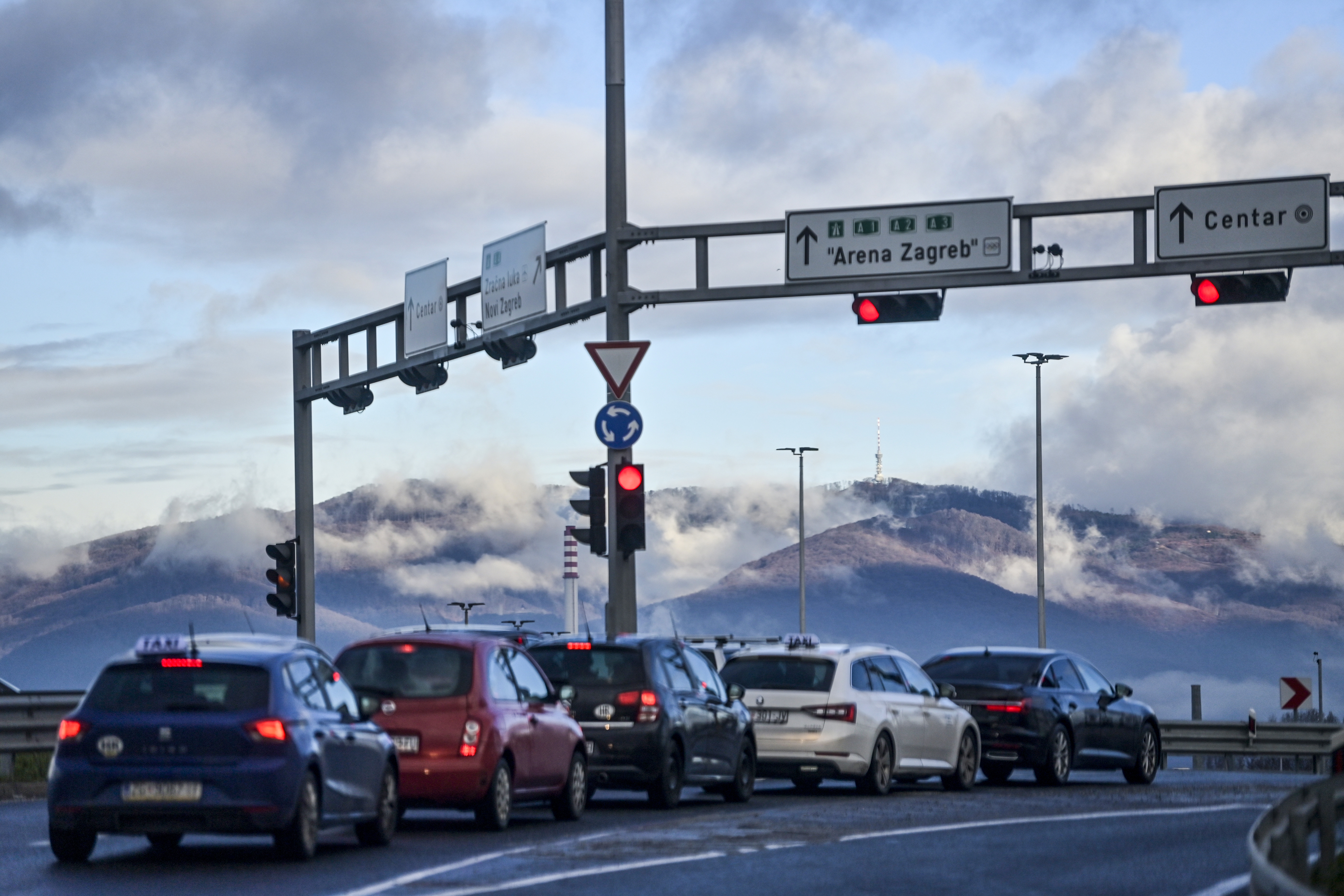 Zagreb: Rotor s pogledom na Medvednicu