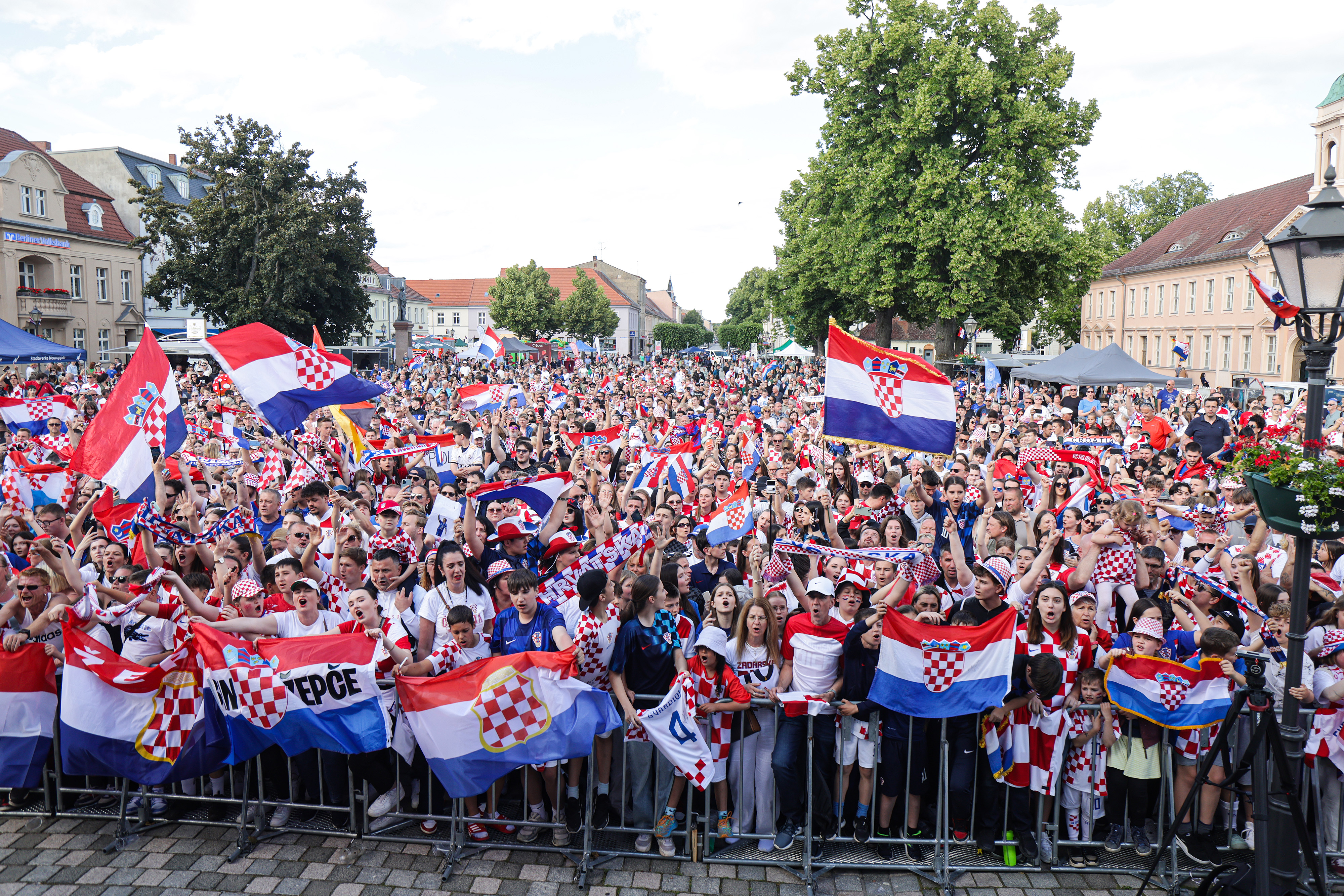 Neuruppin je spreman za dolazak Vatrenih