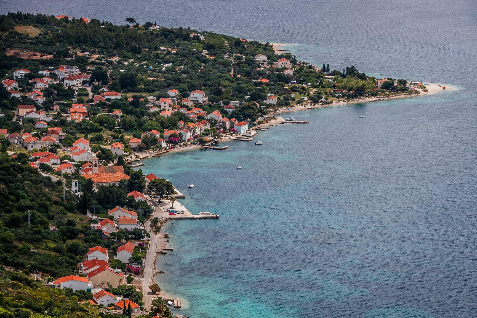 Viganj: Pogled s vidikovca na otok Korčulu i okolicu