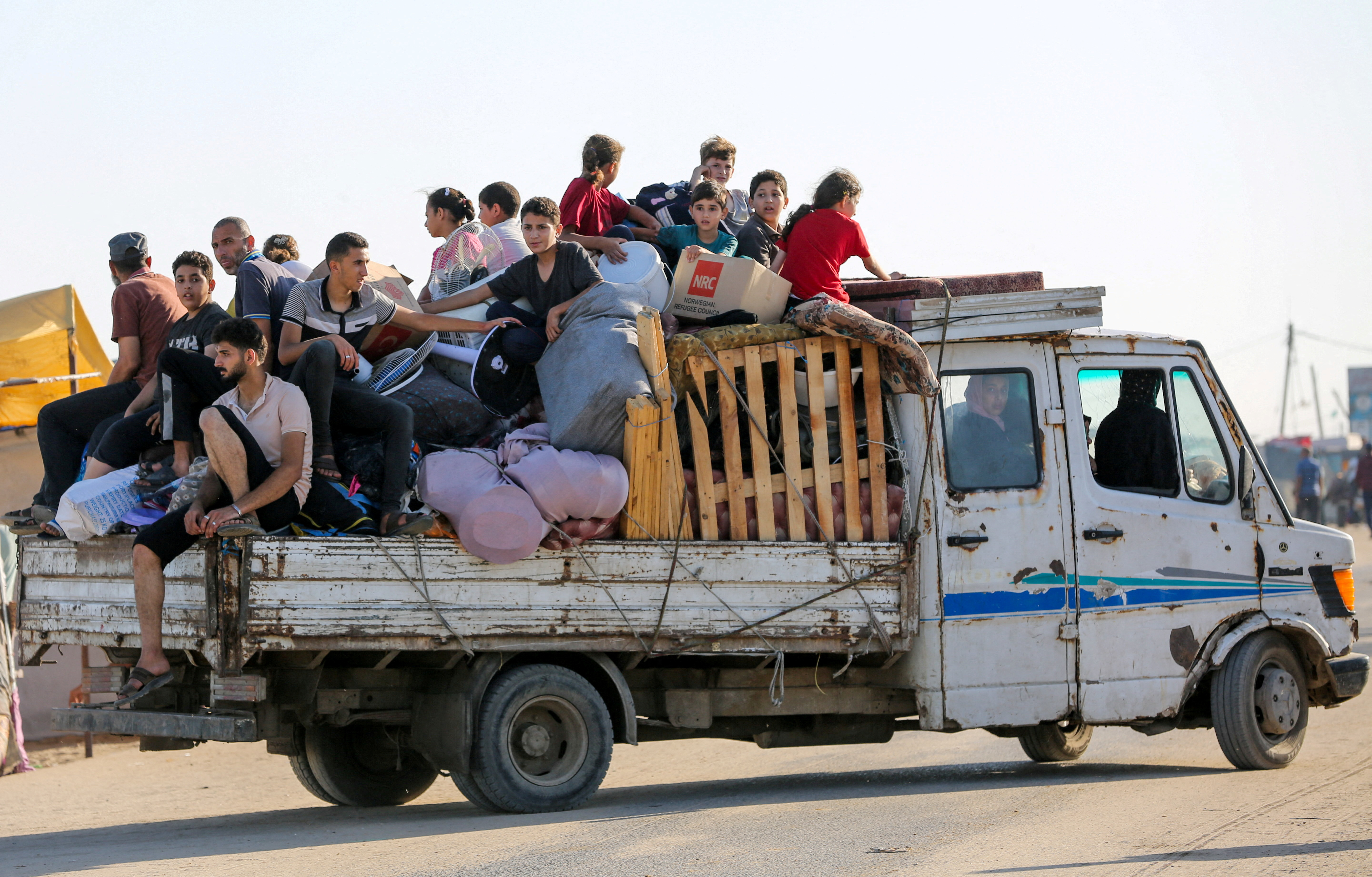 Palestinians flee Rafah due to an Israeli military operation