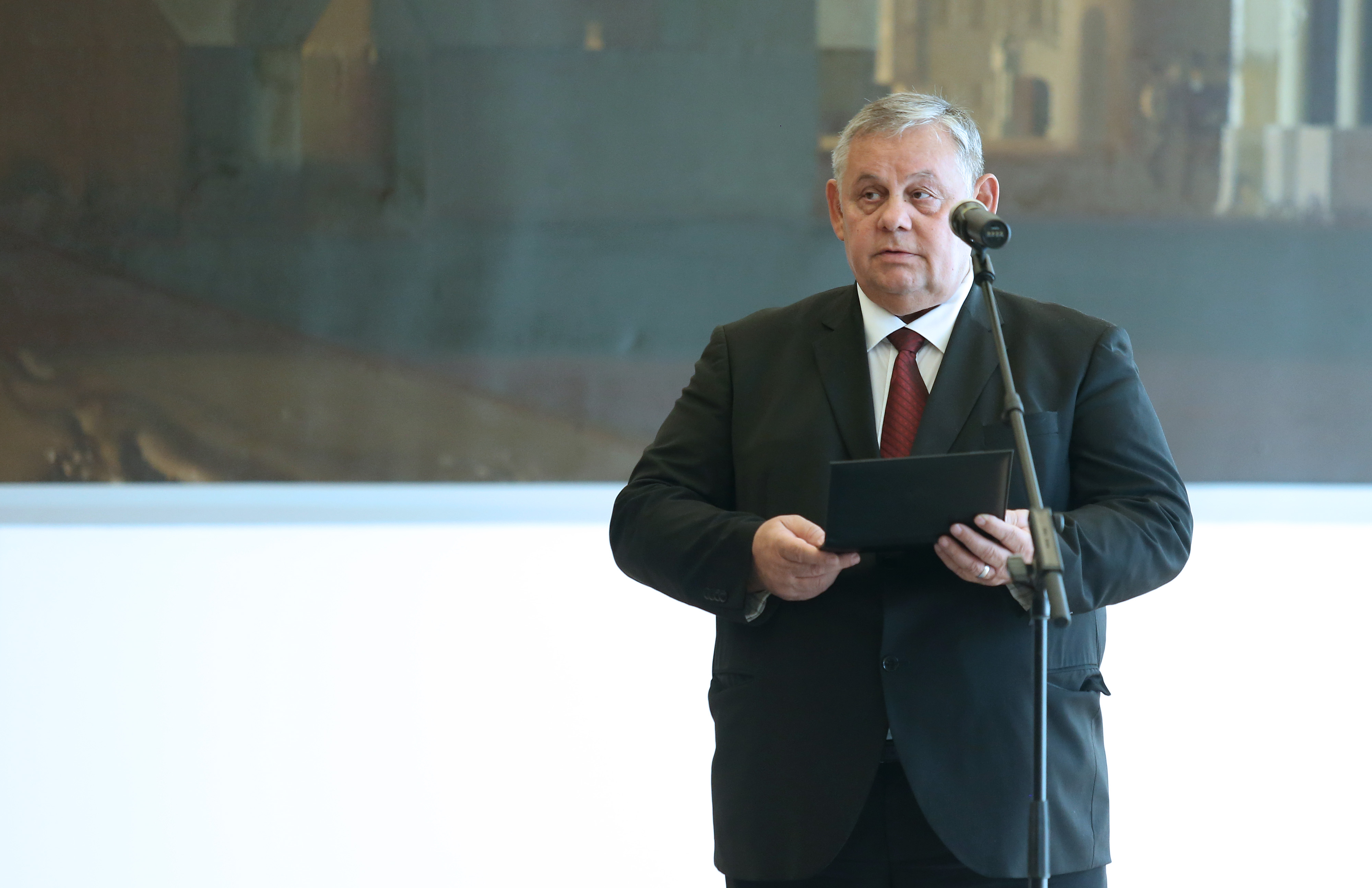 Zagreb: Novoizabrani suci Ustavnog suda prisegnuli pred predsjednicom RH Kolindom Grabar Kitarovi?