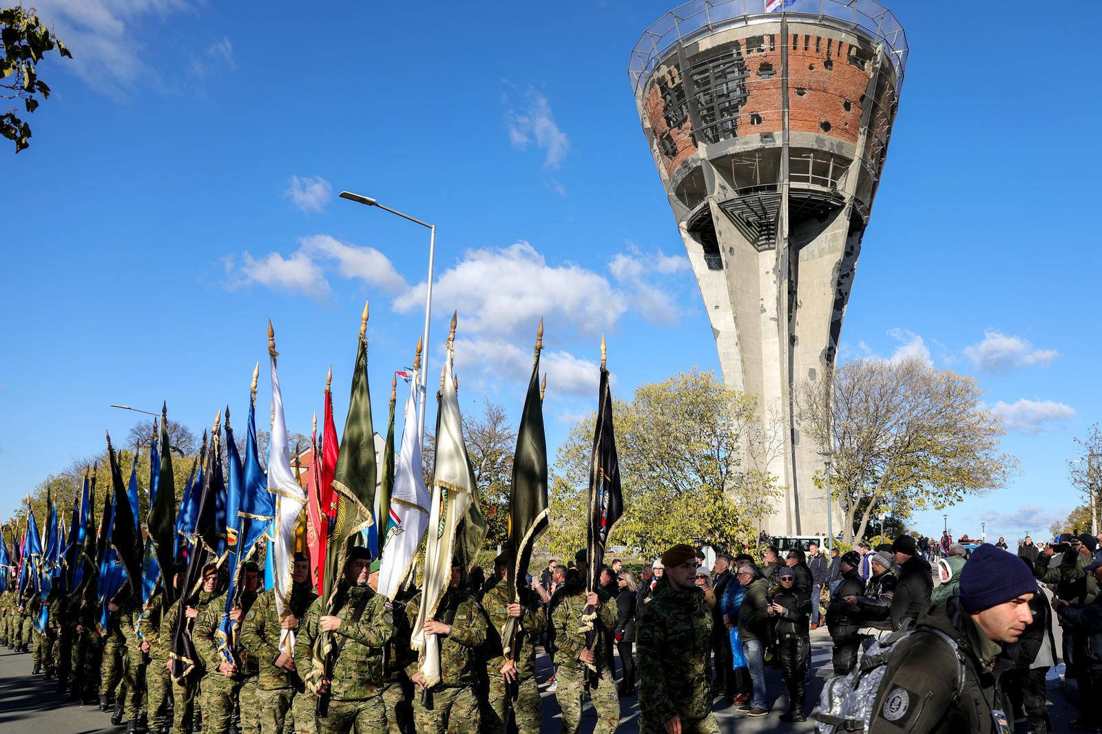 150 tisuća ljudi u najmasovnijoj koloni sjećanja u Vukovaru