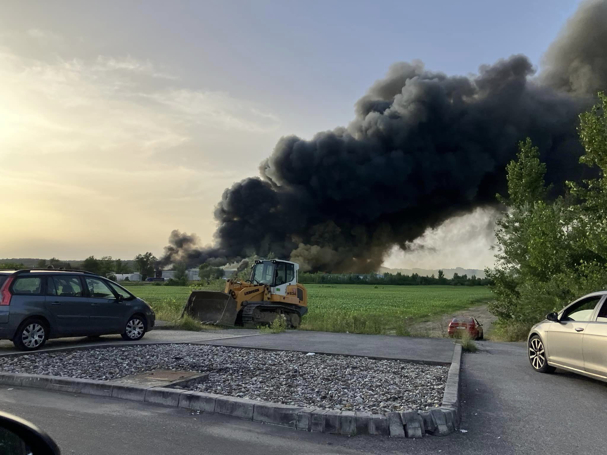 Facebook, Zapresic Online