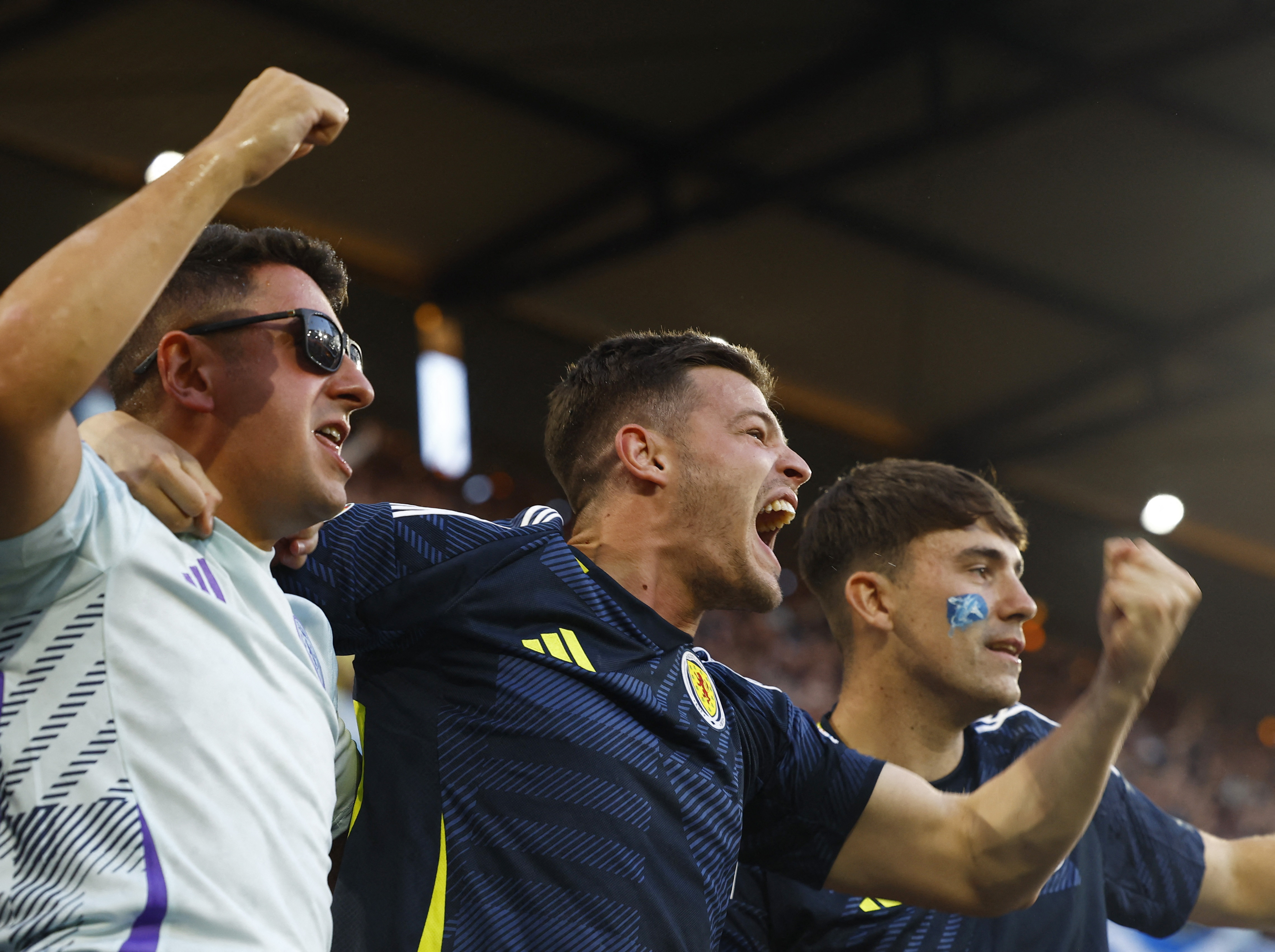 tribine, navijači, europsko