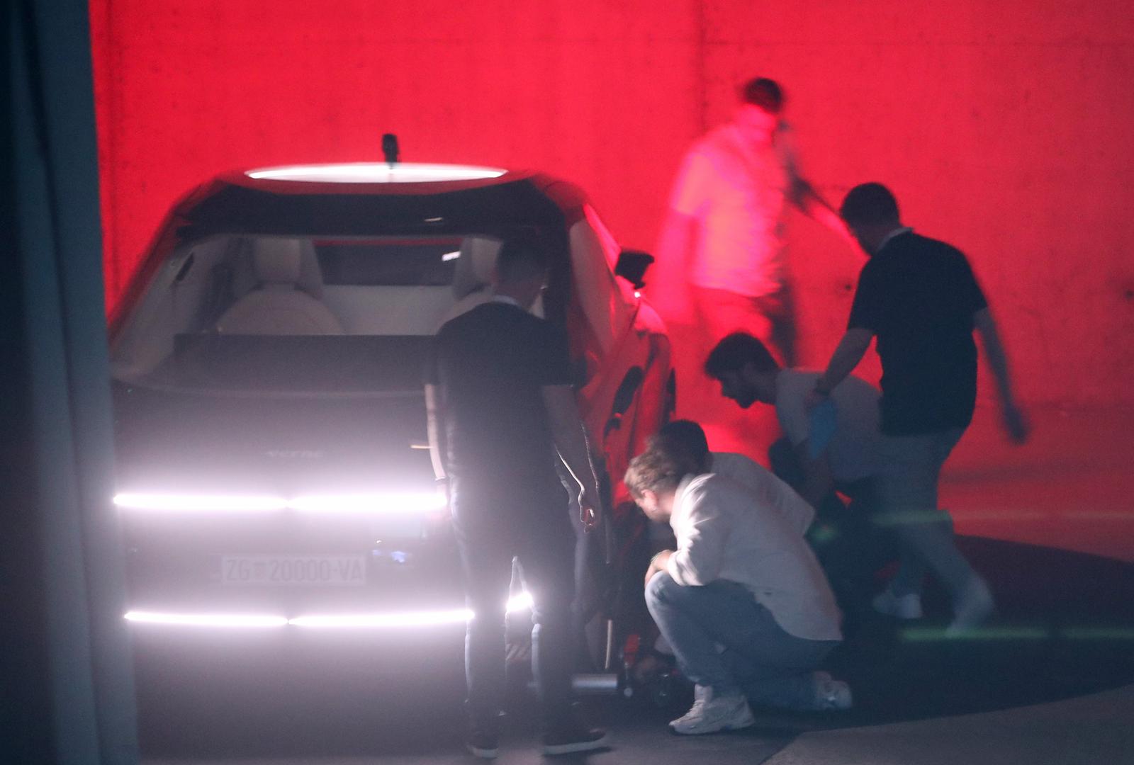 Zagreb: Robotaksi Verne uoči predstavljanja naišao na probleme, mehaničari ga popravljaju