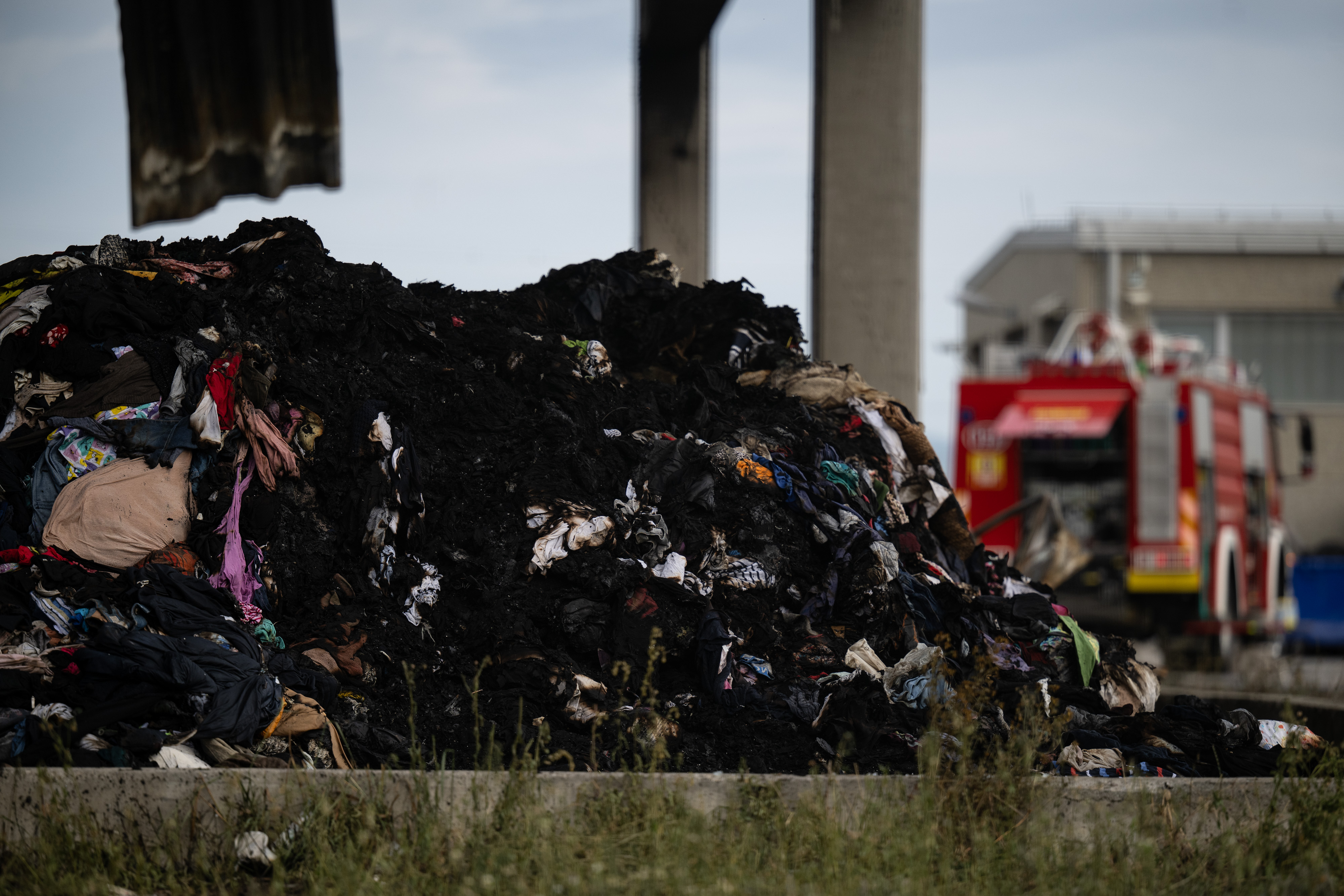 Zagreb: Noćas izbio požar na Jakuševcu, gorio glomazni otpad