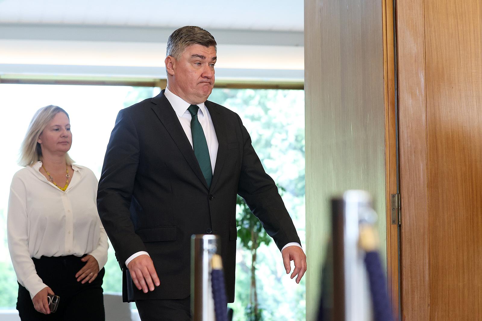 Zagreb: Predsjednik Milanović uručio je odlikovanja i dodijelio počasne činove brigadnih generala braniteljima iz Domovinskog rata