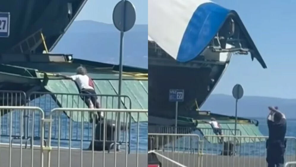 muškarac na brodu prema visu