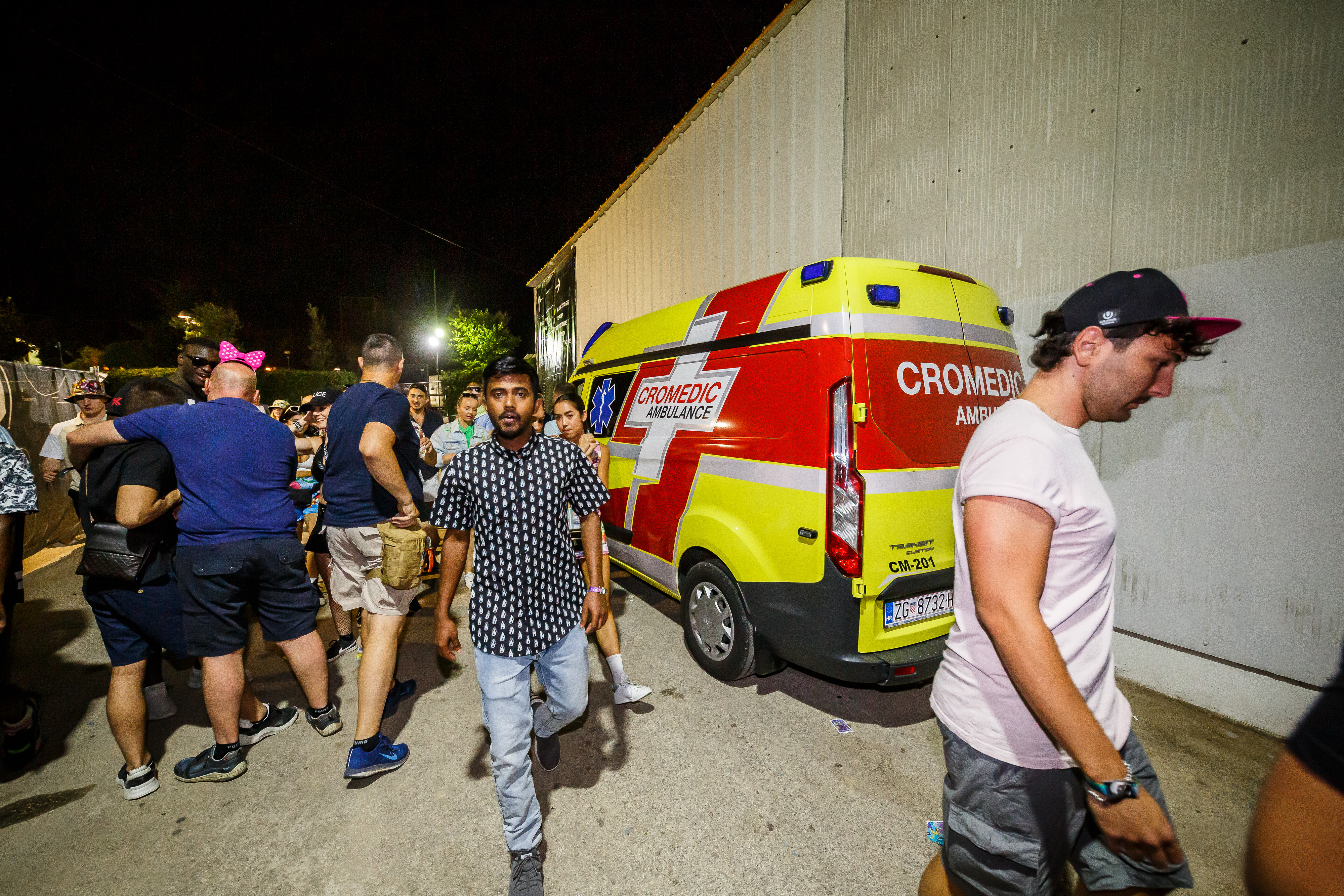 2. večer Ultra Europe Festivala, vozilo Hitne pomoći