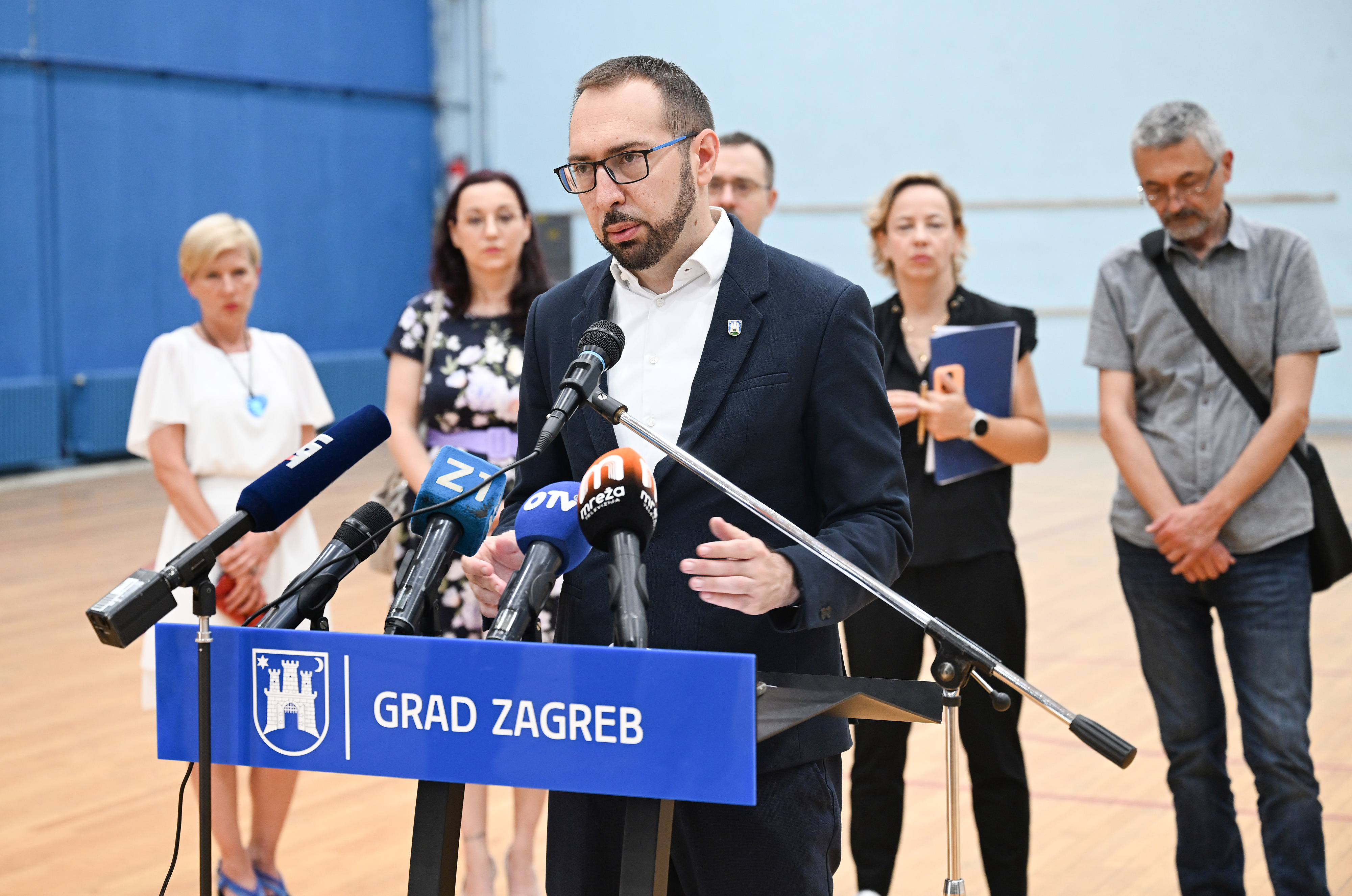 Zagreb: Gradonačelnik Tomašević obilježio početak radova na obnovi Doma sportova