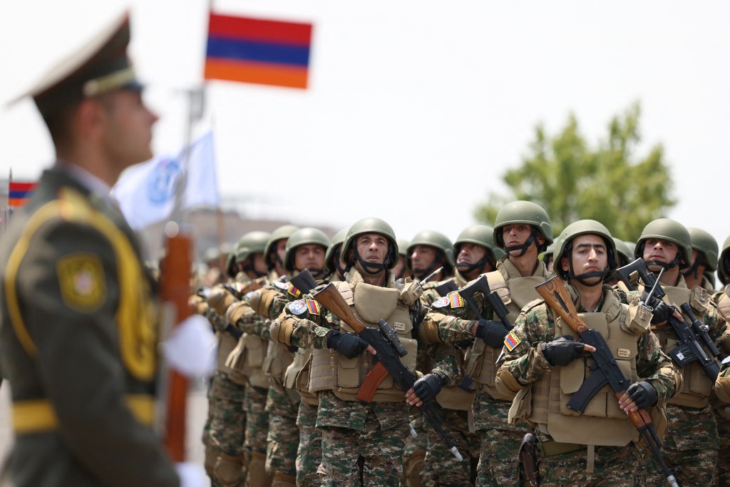 ARMENIA-US-DEFENCE-ARMY-DRILLS