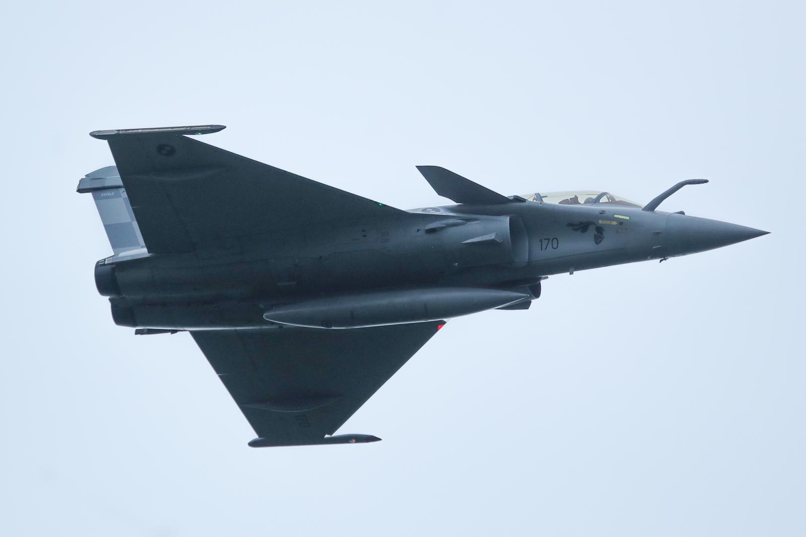 Zagreb: Dan državnosti obilježen pokaznim vježbama Hrvatske vojske i policije te prigodnim letačkim programom