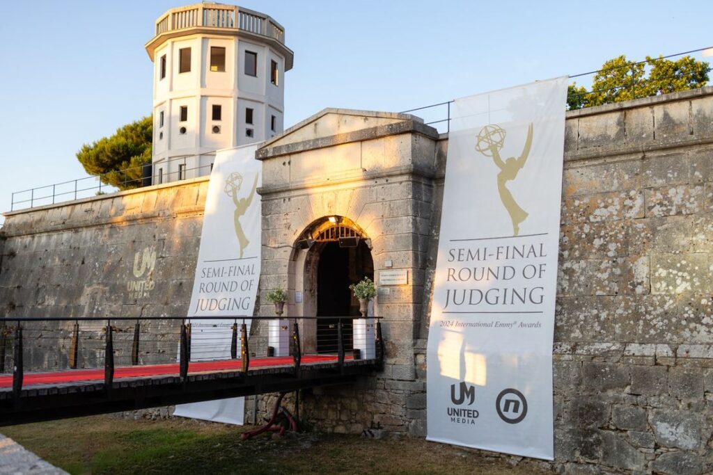1721222452-62866522-medjunarodna-nagrada-emmy-1024x683.jpg