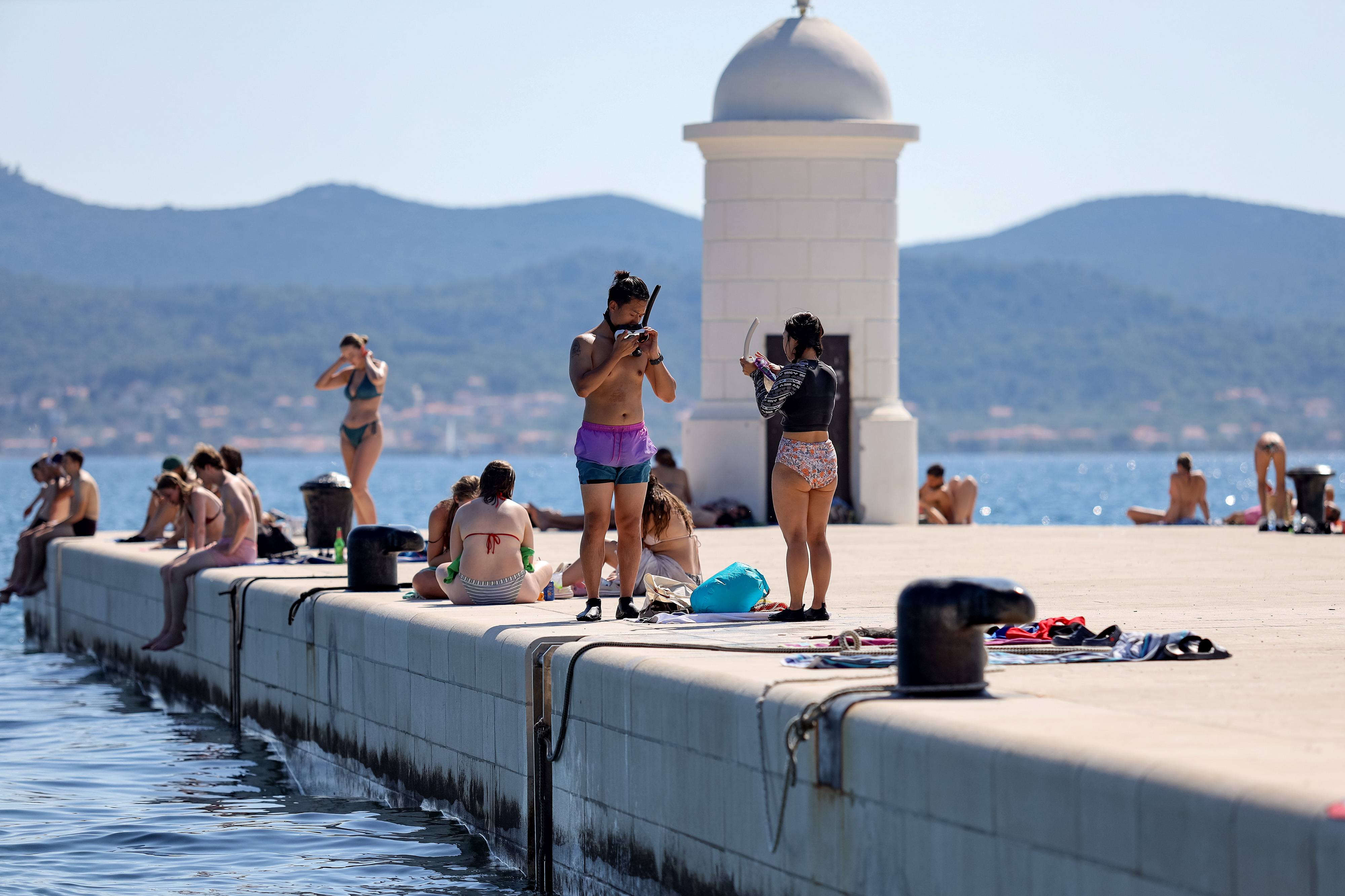 Zadar: Građani i turisti u šetnji unatoč vrućinama