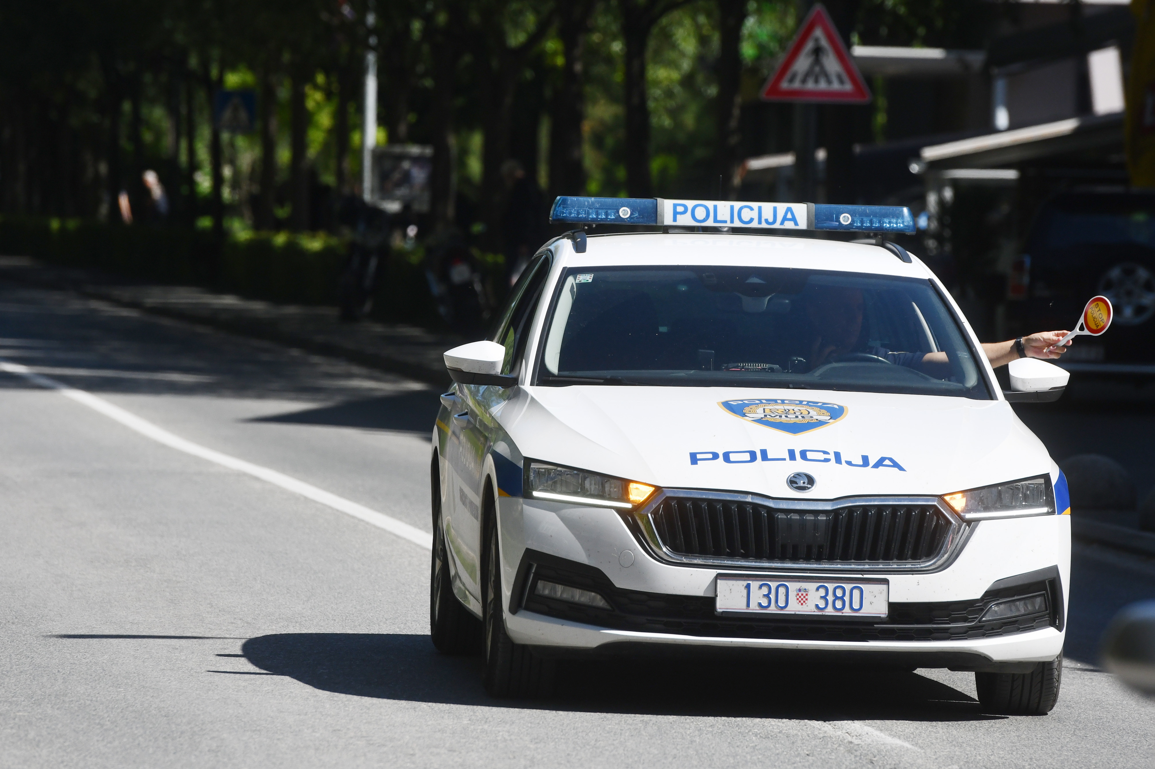 policija