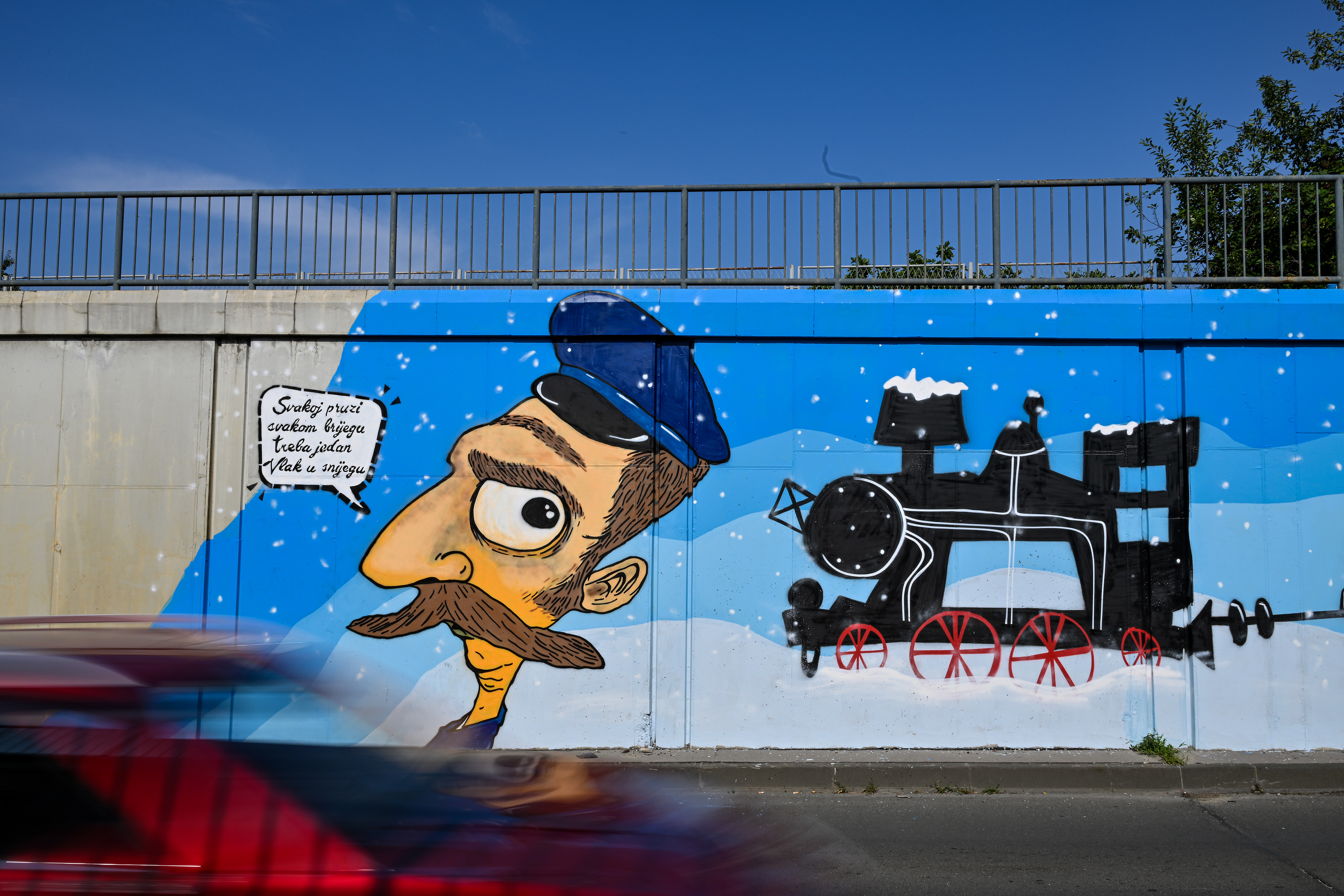 Zagreb: Napravljen mural "Vlak u snijegu" u čast Mati Lovraku