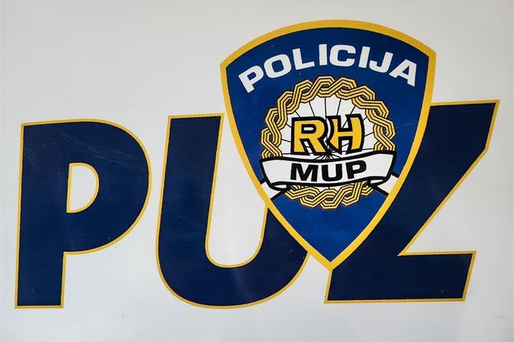 policija puz,