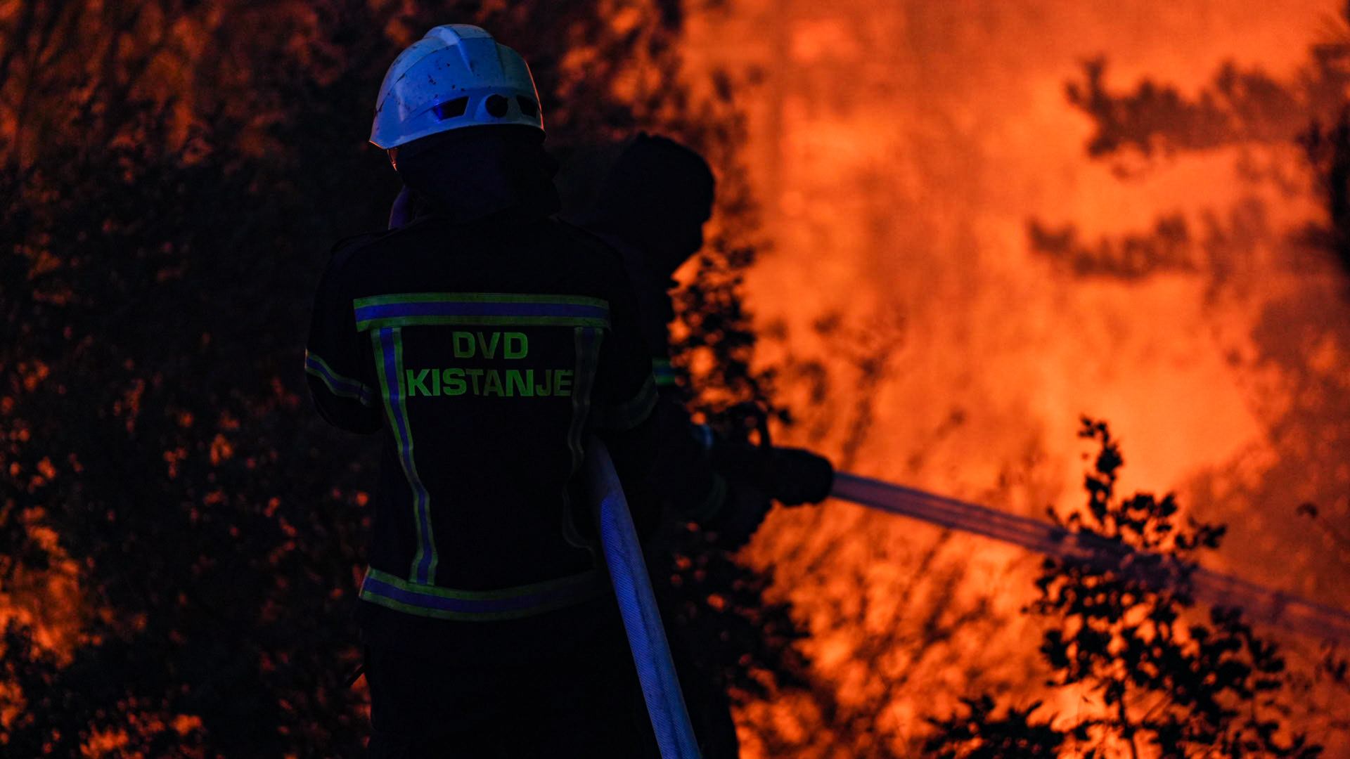 Požar u zaleđu Skradina