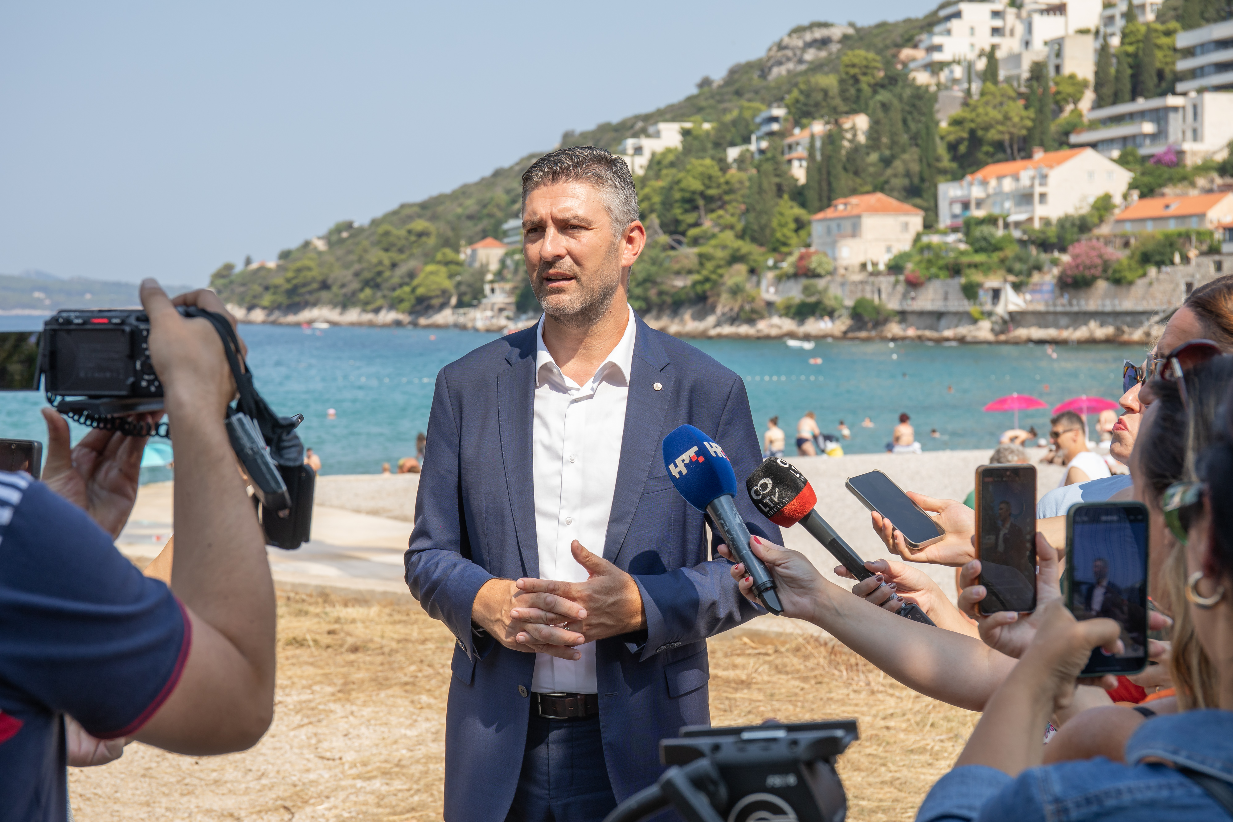 Dubrovnik: Gradonačelnik Franković obišao plažu u Uvali Lapad