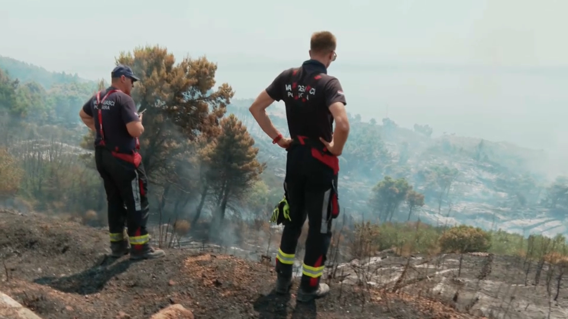 vatrogasac, vatrogasci, požar, jvp