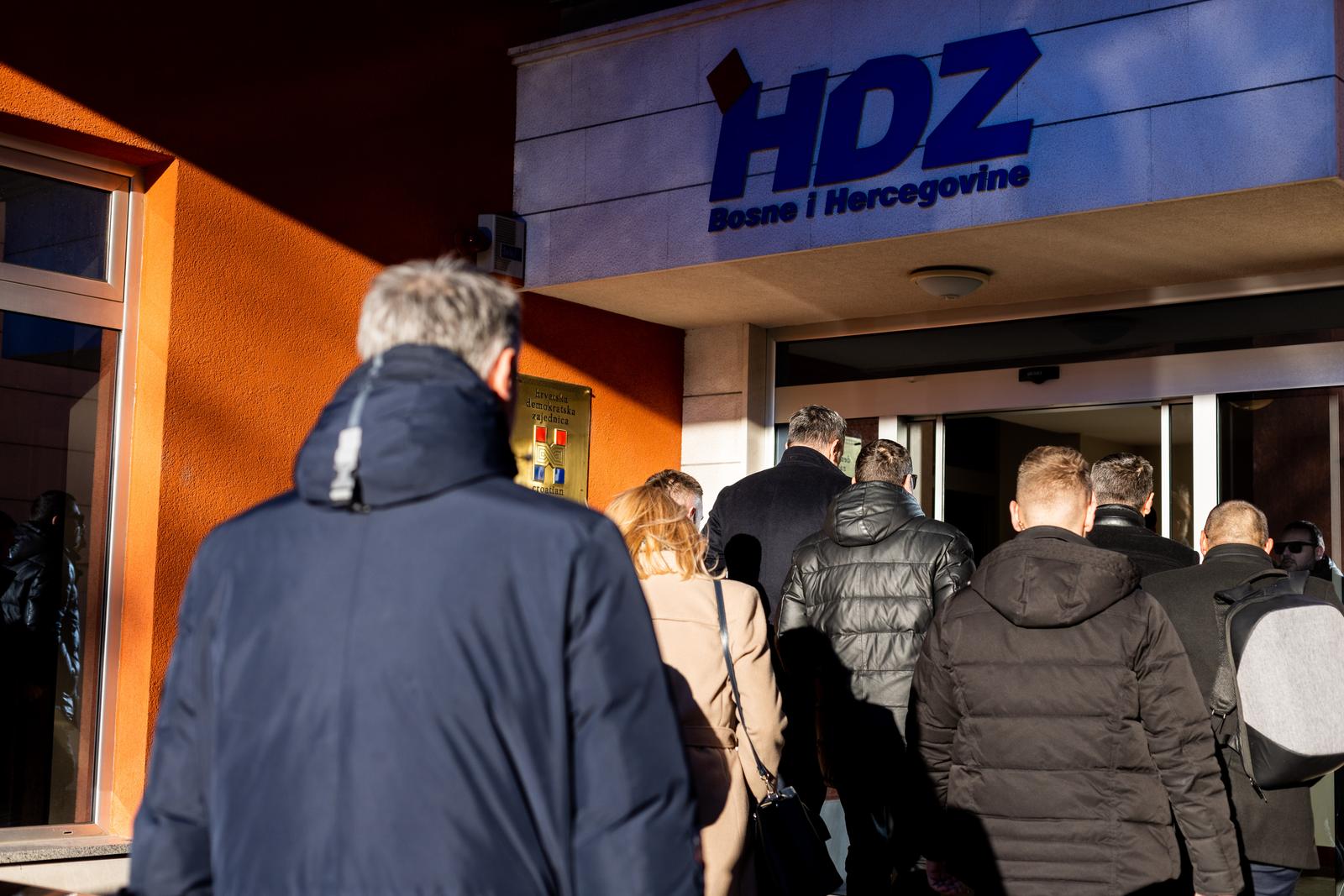 Mostar:  U HDZ-u BiH održan sastanak predstavnika "Trojke"