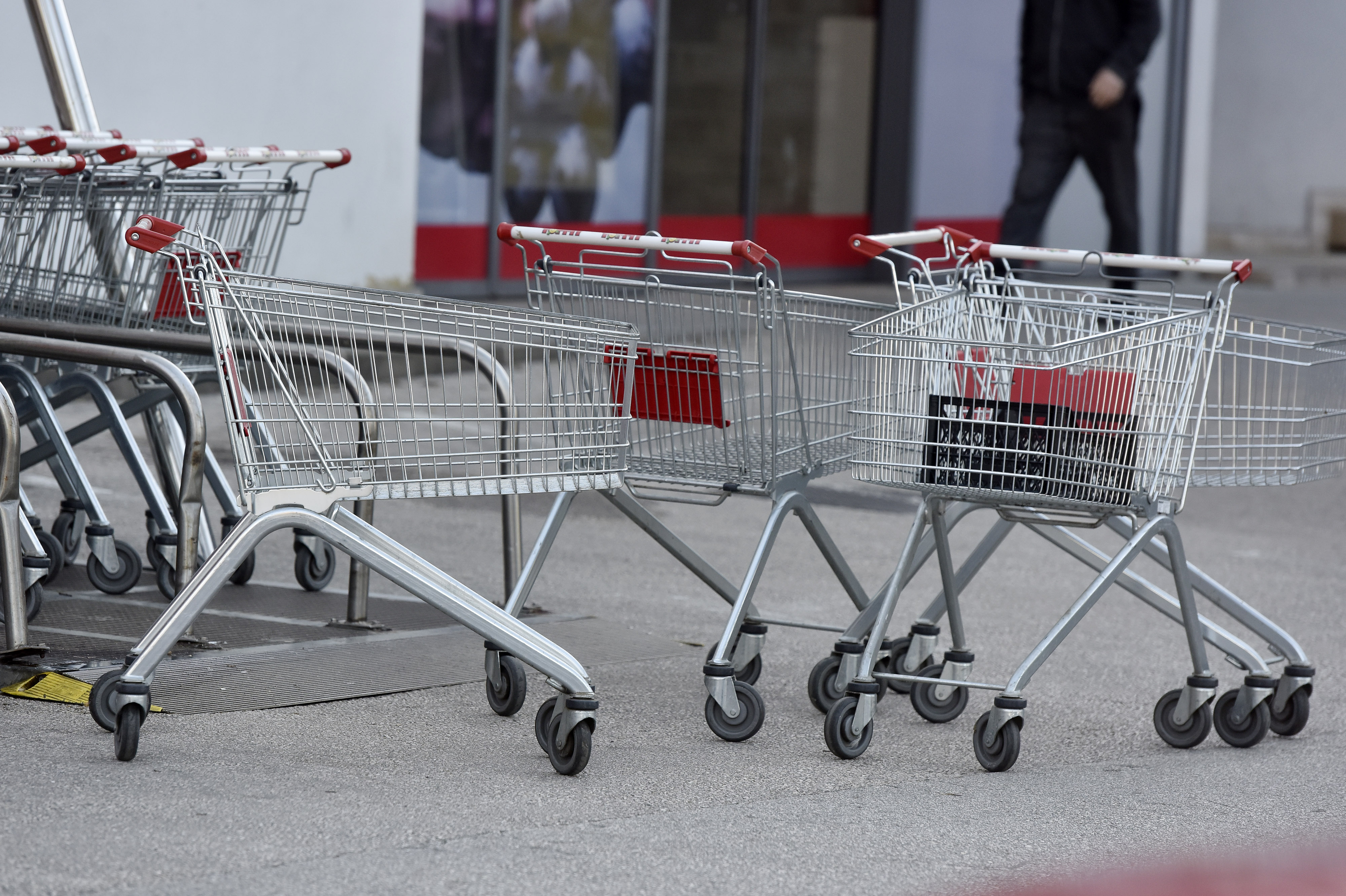 ibenik: Ve?ina trgova?kih lanaca na Jadranu radne nedelje ?uva za turisti?ku sezonu