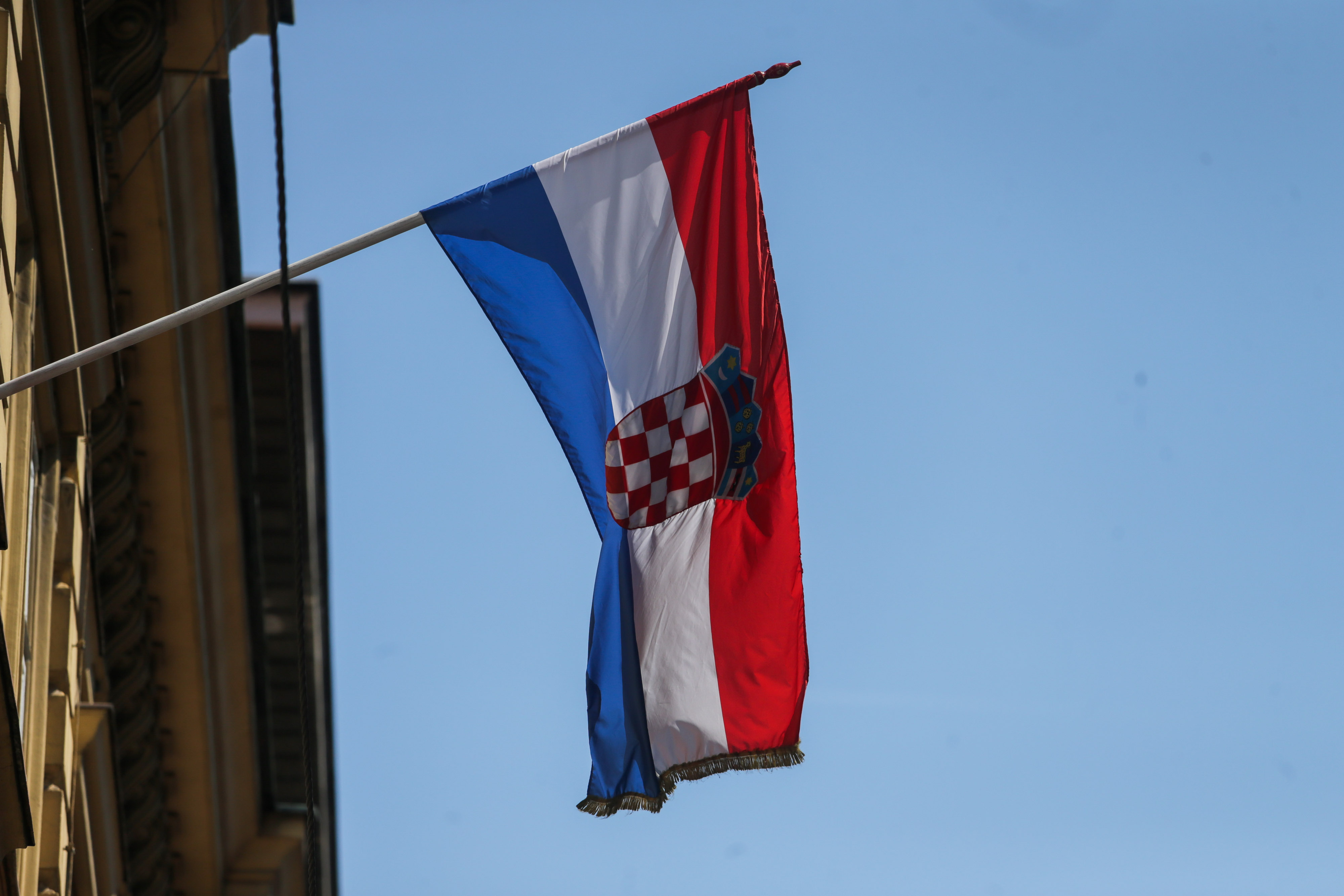 Zagreb: Zastave izvješene povodom Dana pobjede i domovinske zahvalnosti