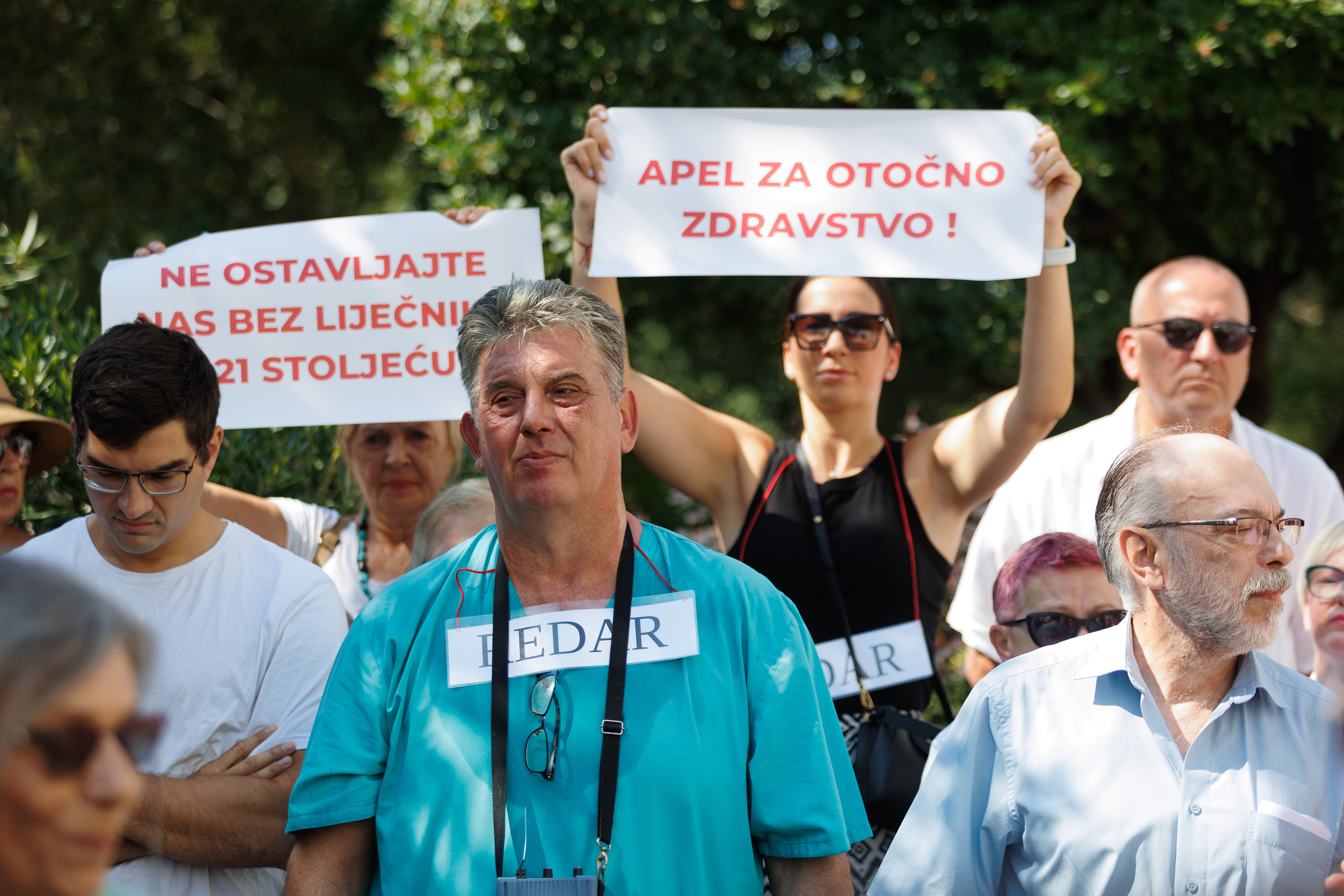 Prosvjedni skup zdravstvenih djelatnika otoka Krka zbog urušavanja sustava zdravstvene skrbi