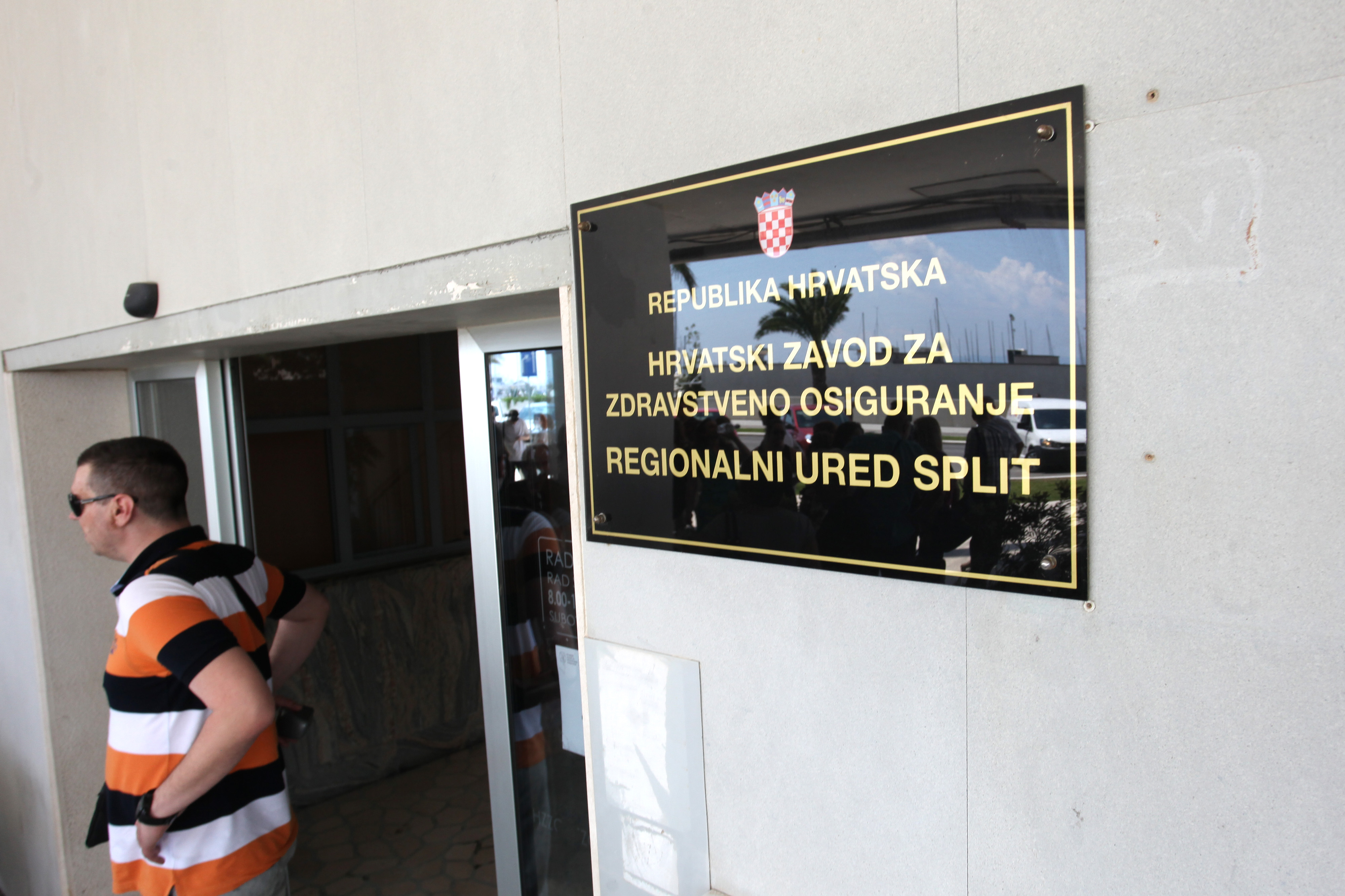 Split: Bacio Molotovljev koktel na Mirovinsko, ozlije?enih nema, izgorjelo oko 100 kvadrata