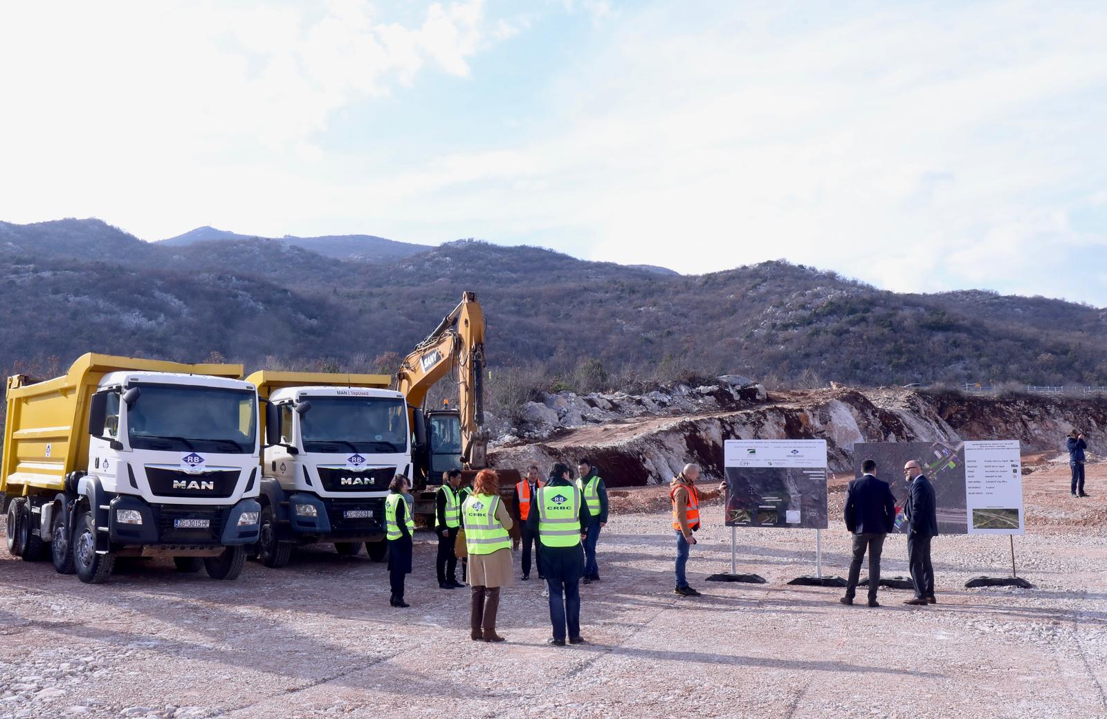 Ministar Butković uveo u posao kineskog izvođača radova na tunelu Kozjak