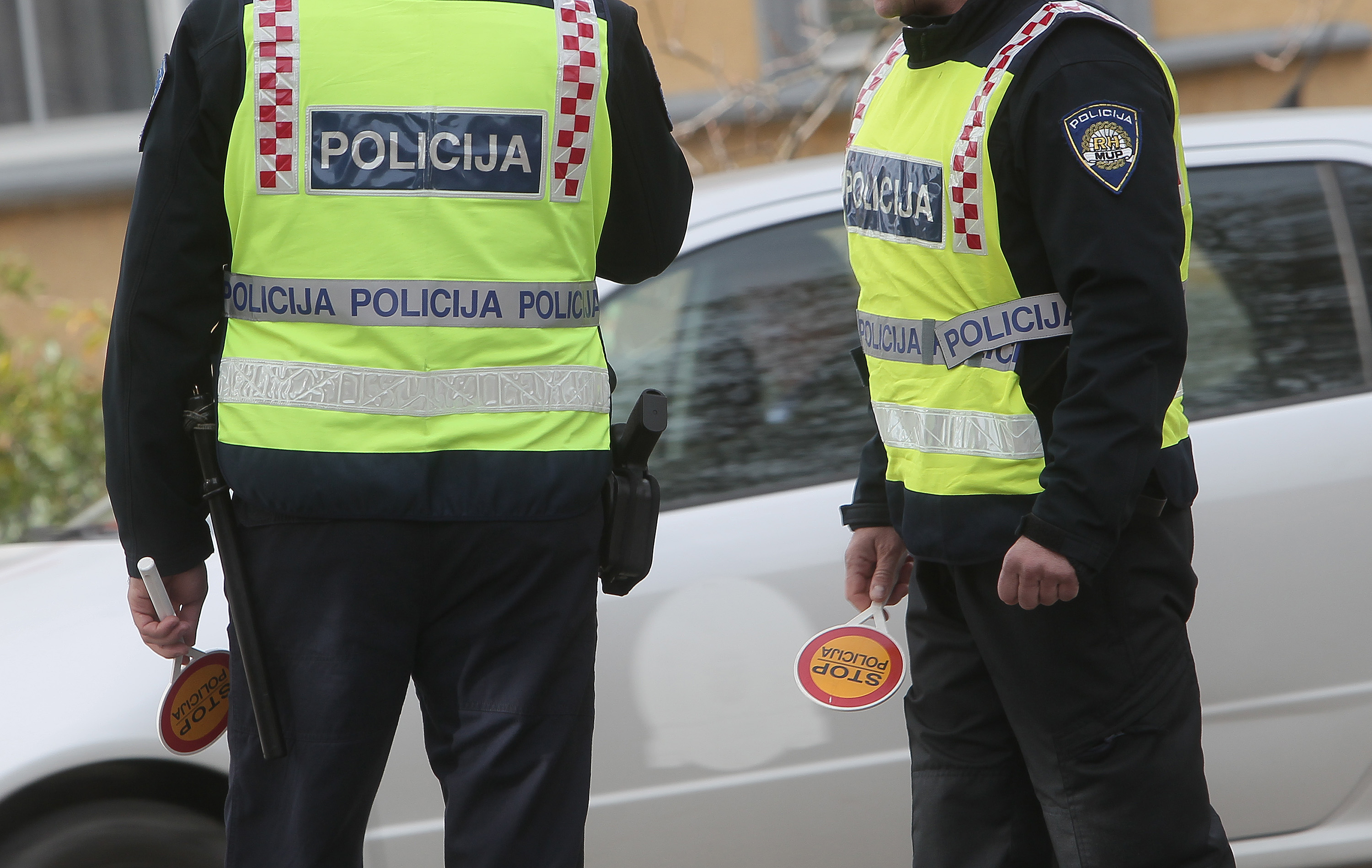 policija